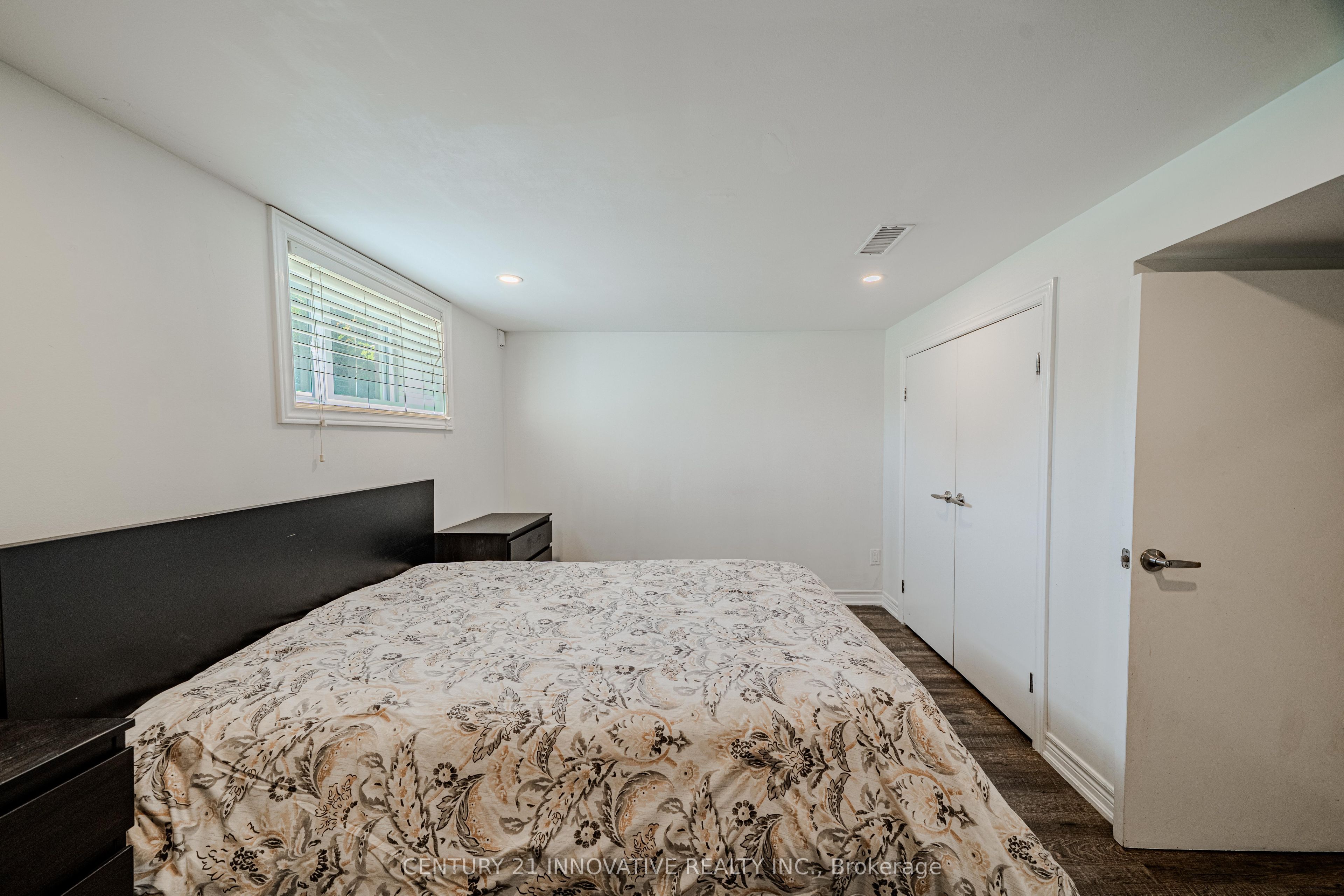 60 Dorking Crescent Property Photo 41