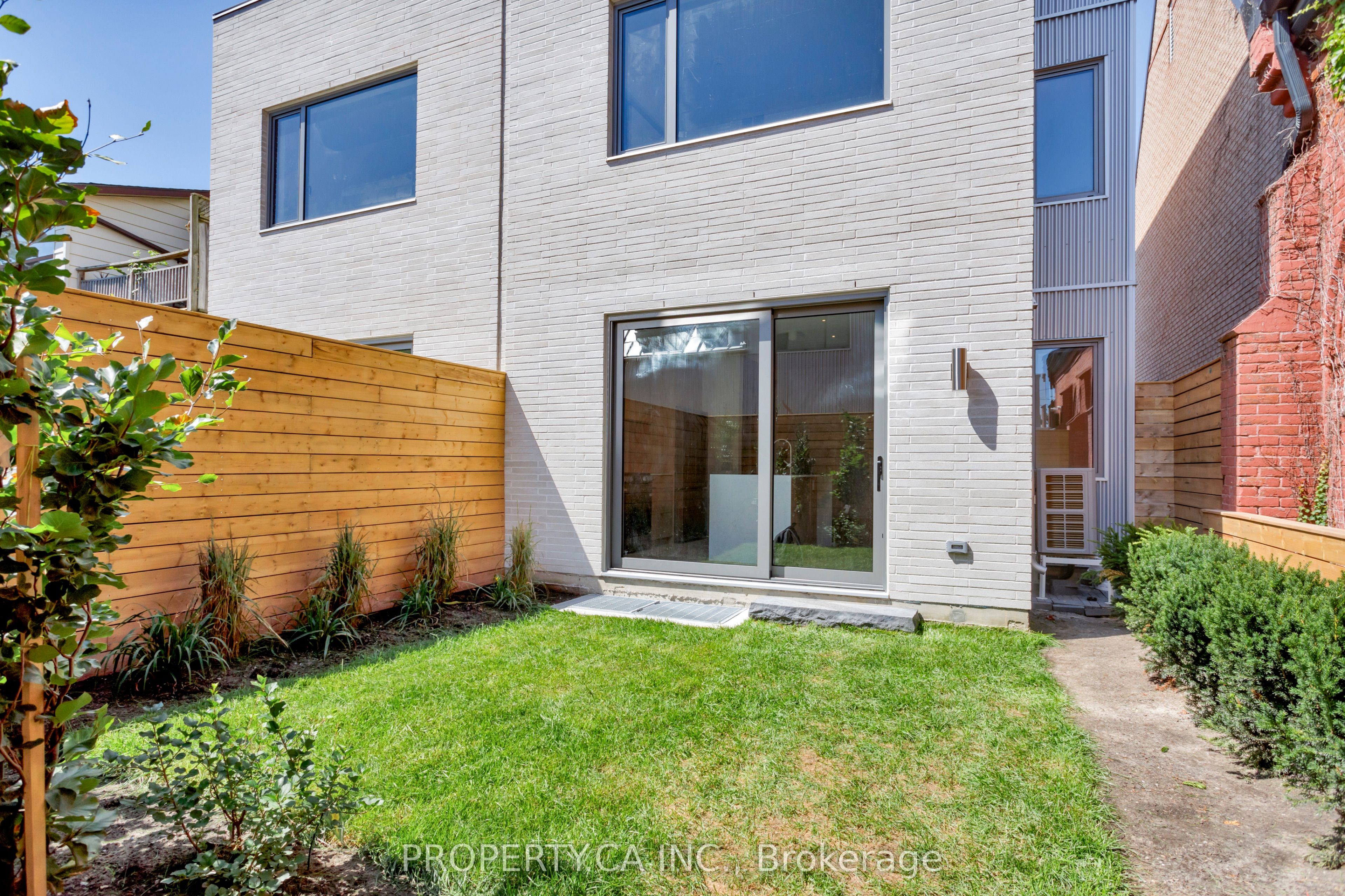 301 Keele Street Unit #2 Property Photo 4