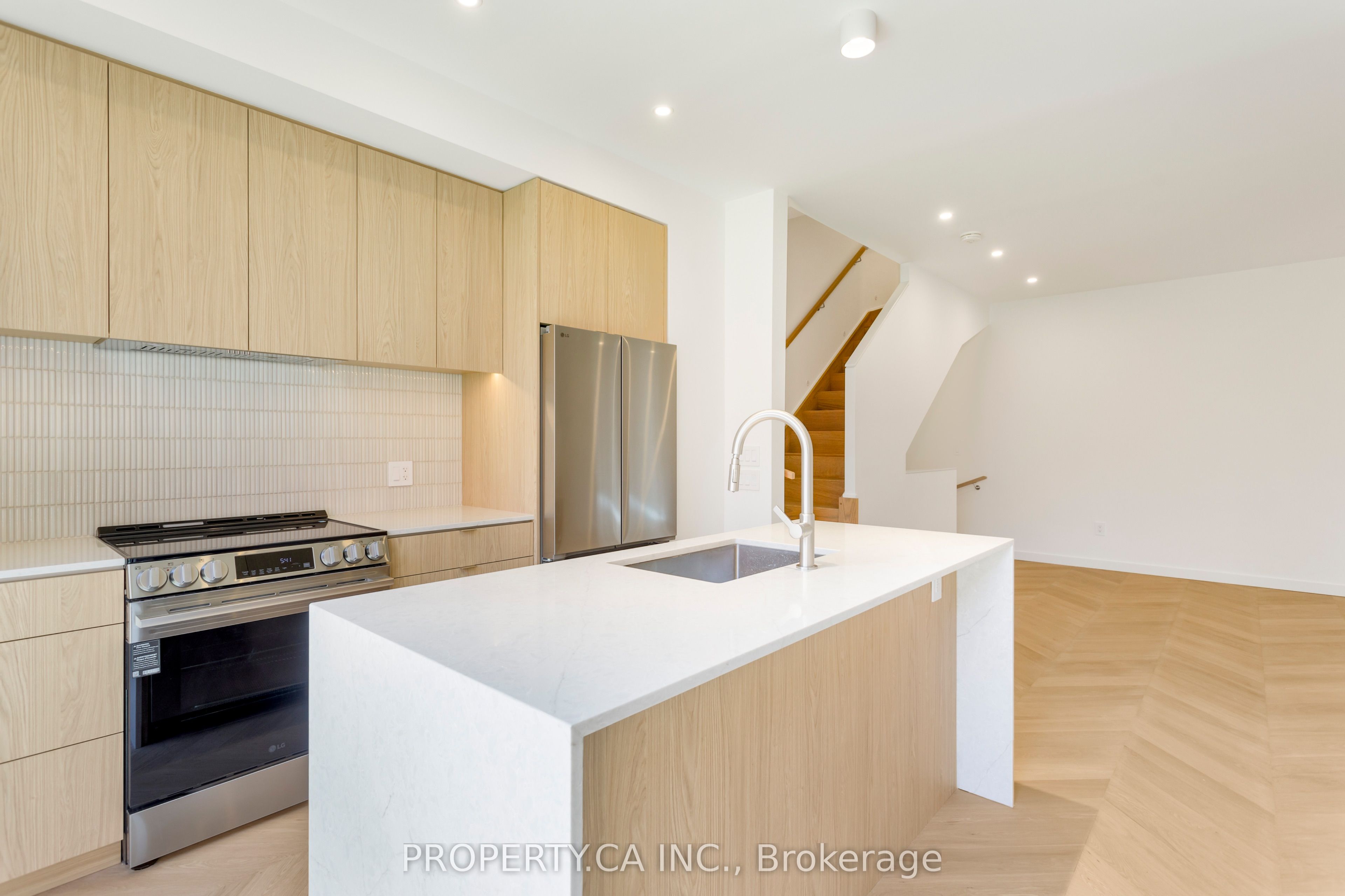 301 Keele Street Unit #2 Property Photo 5