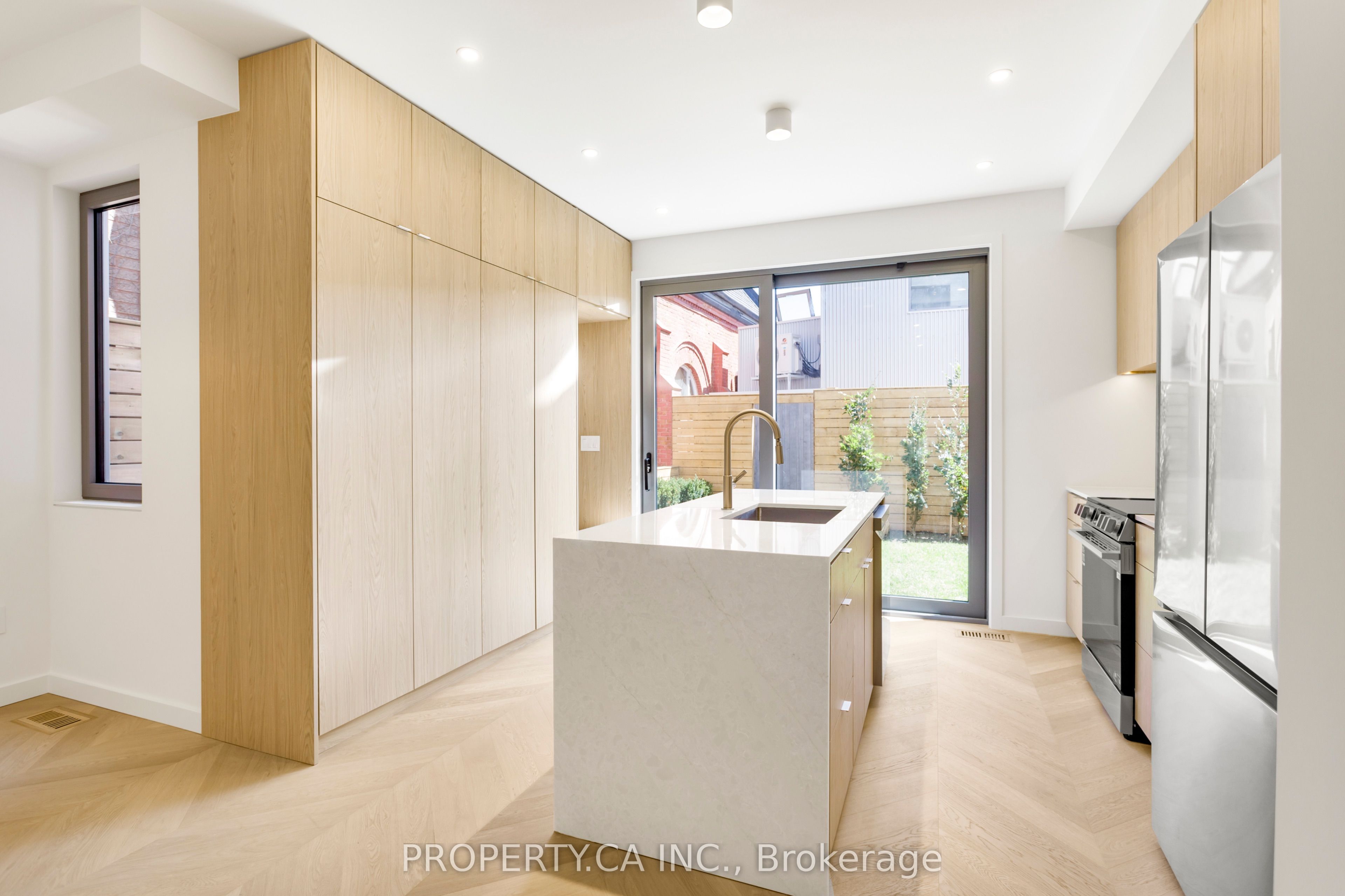 301 Keele Street Unit #2 Property Photo 7