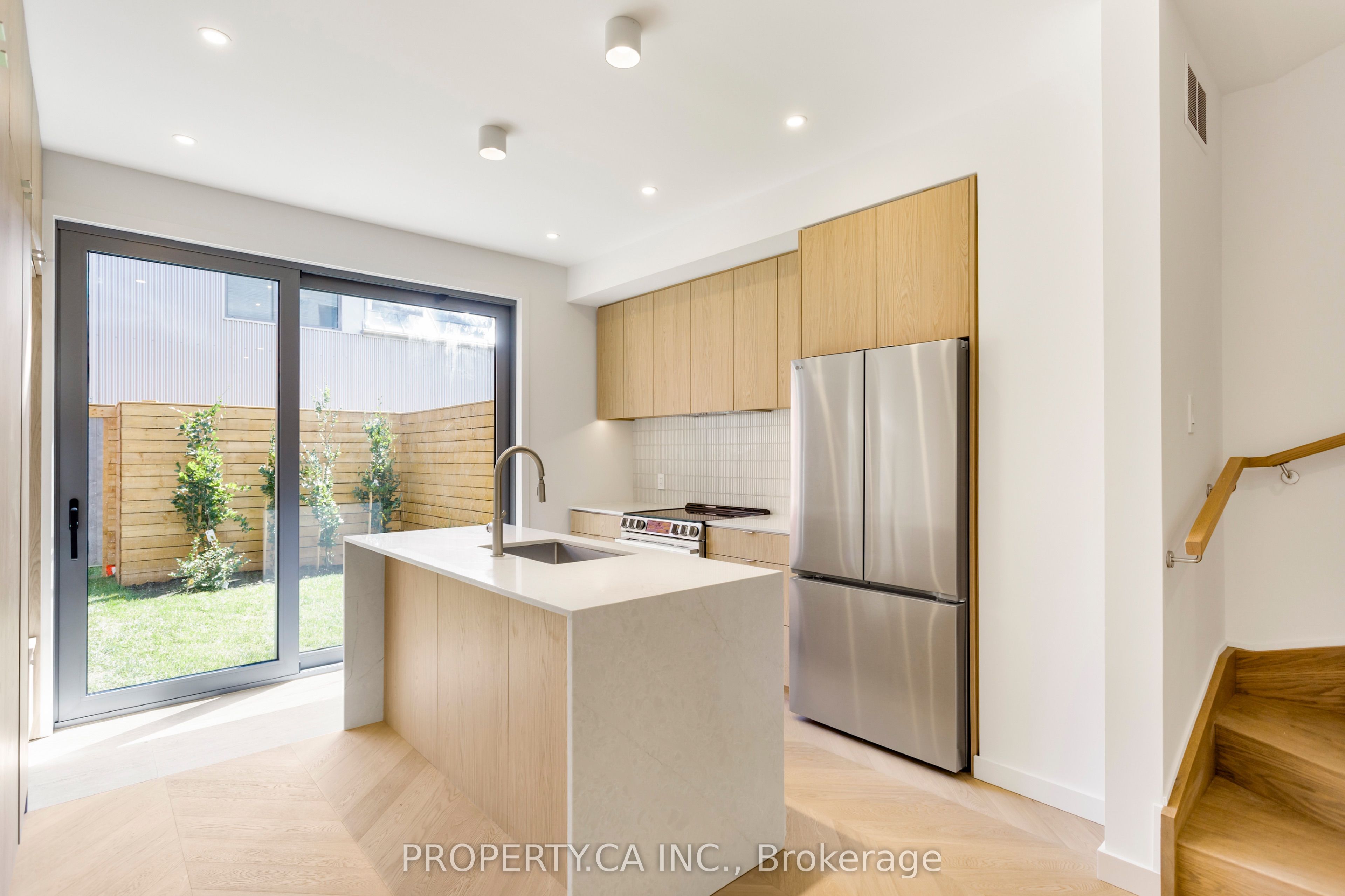 301 Keele Street Unit #2 Property Photo 8