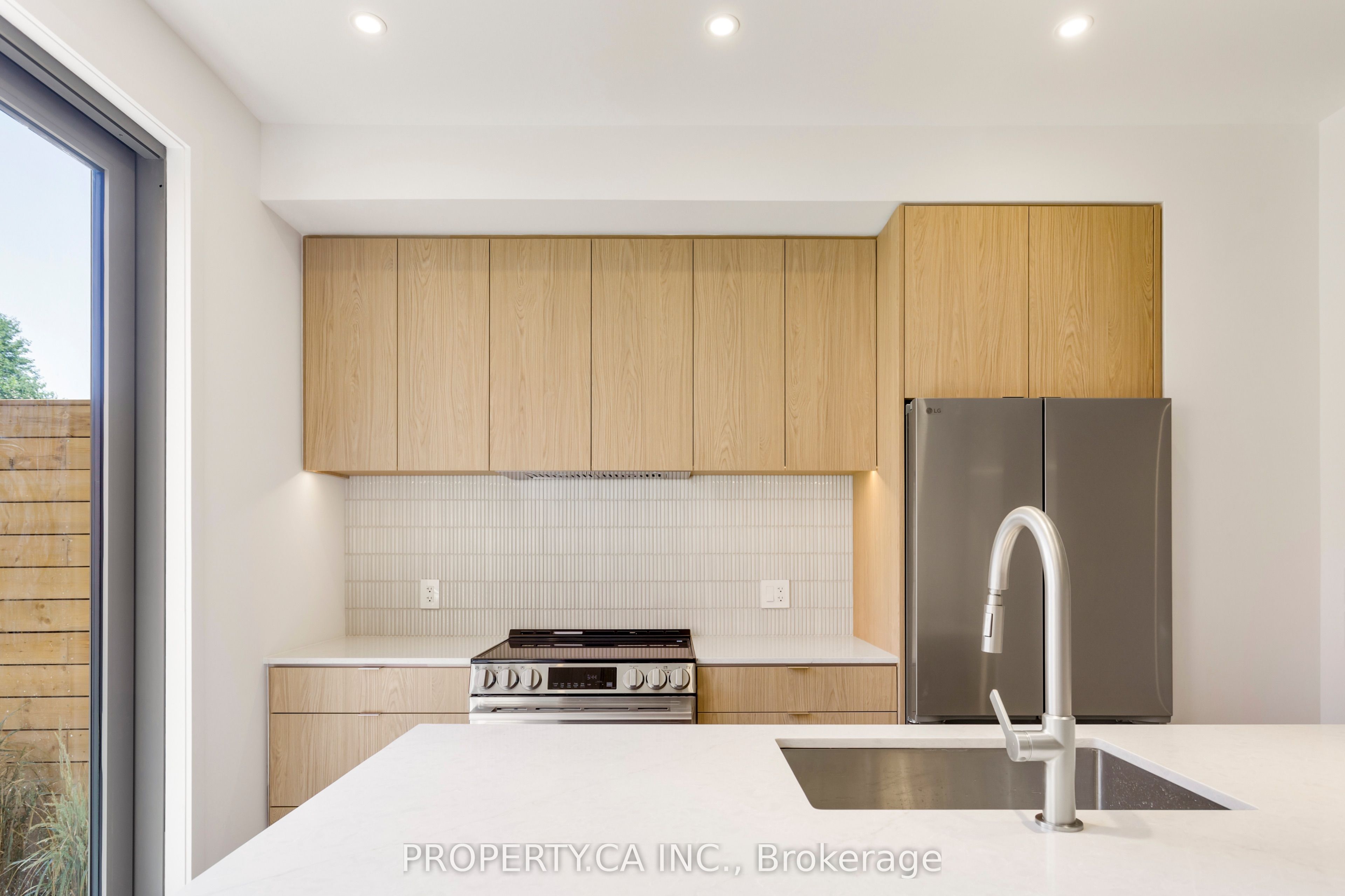 301 Keele Street Unit #2 Property Photo 9