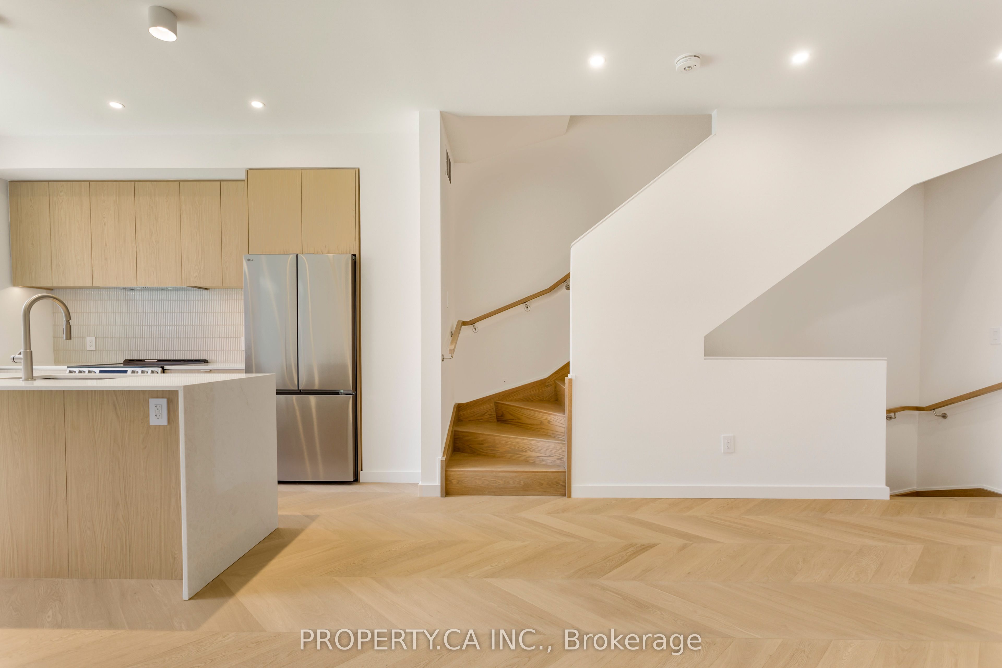 301 Keele Street Unit #2 Property Photo 12