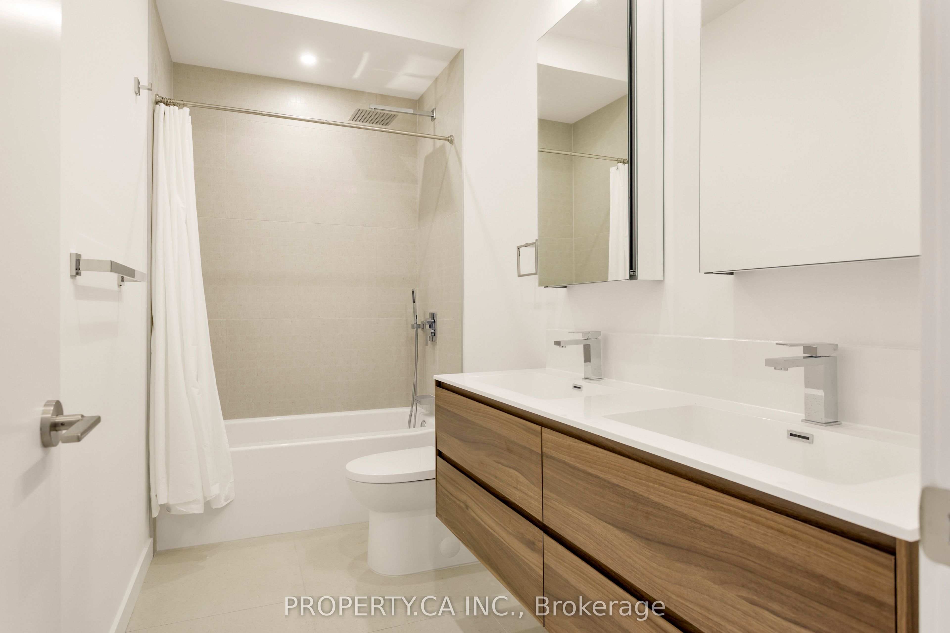 301 Keele Street Unit #2 Property Photo 14