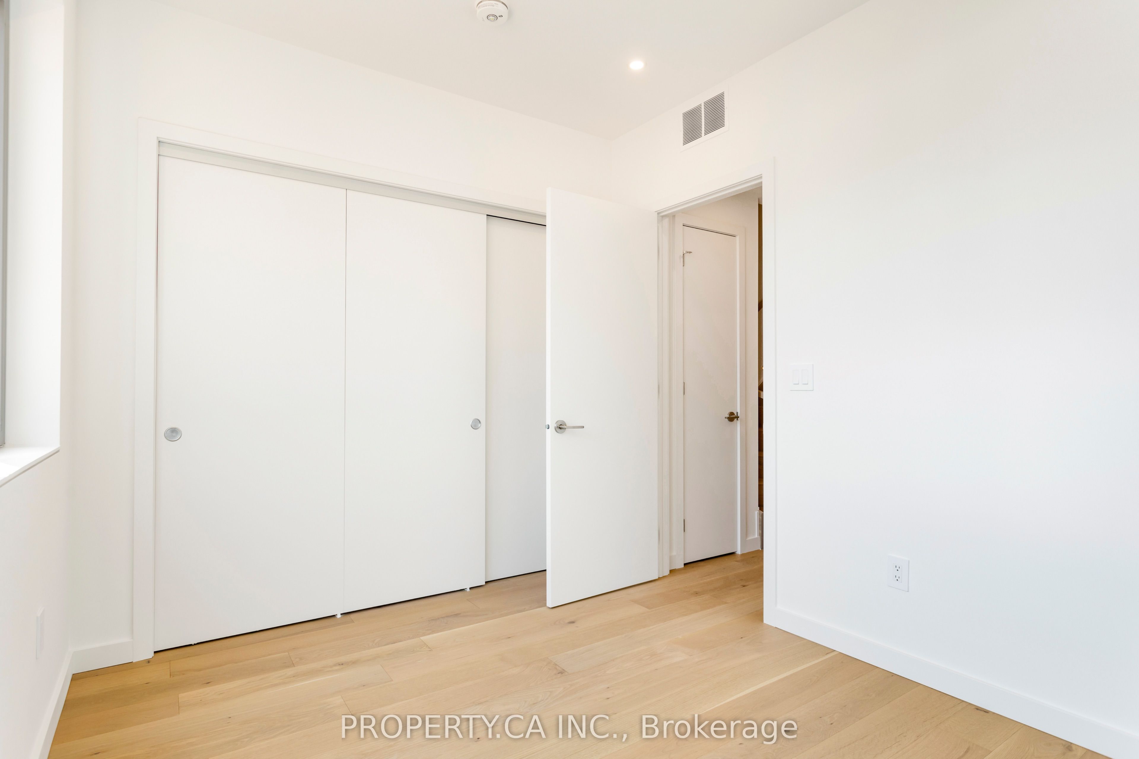 301 Keele Street Unit #2 Property Photo 20