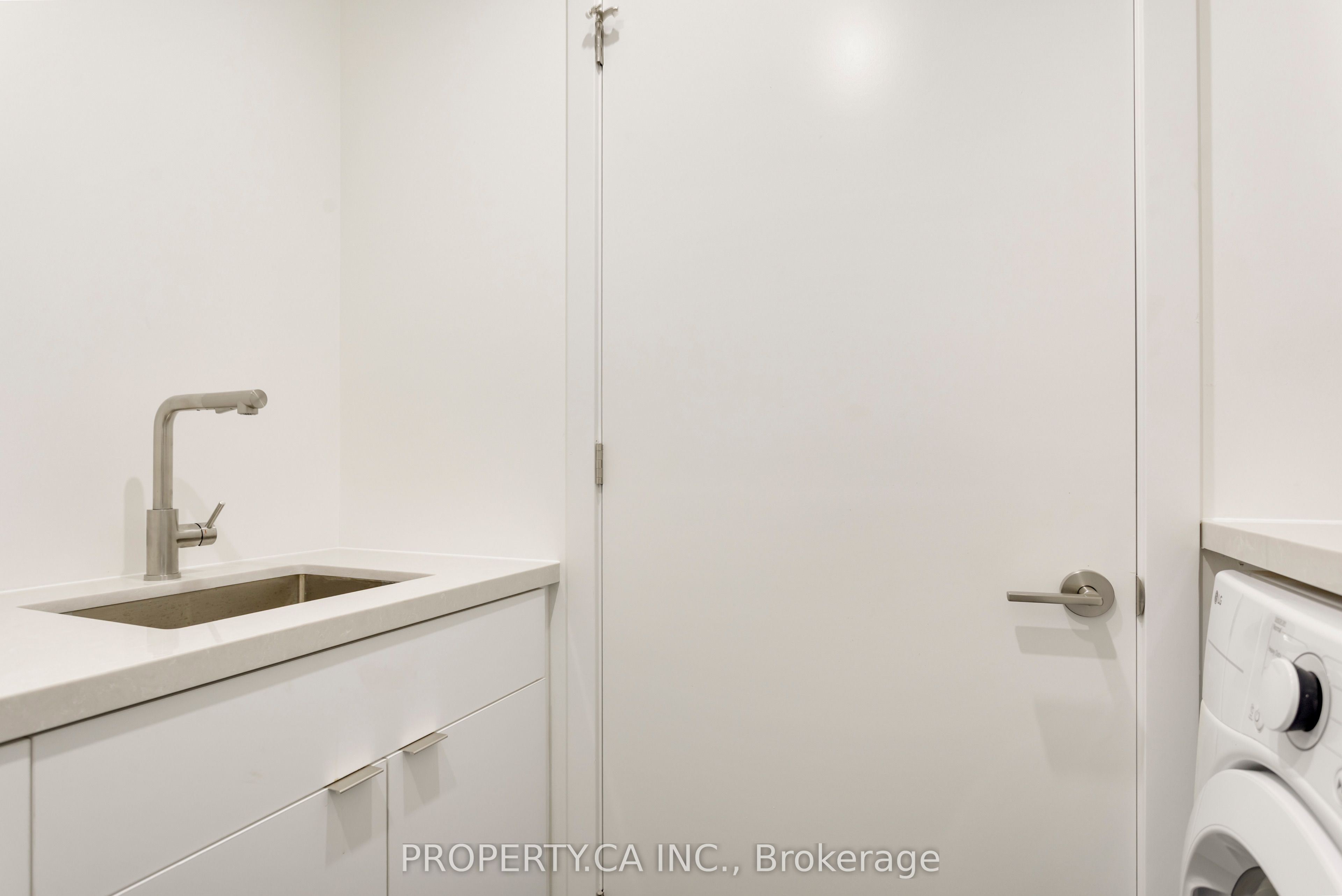 301 Keele Street Unit #2 Property Photo 38