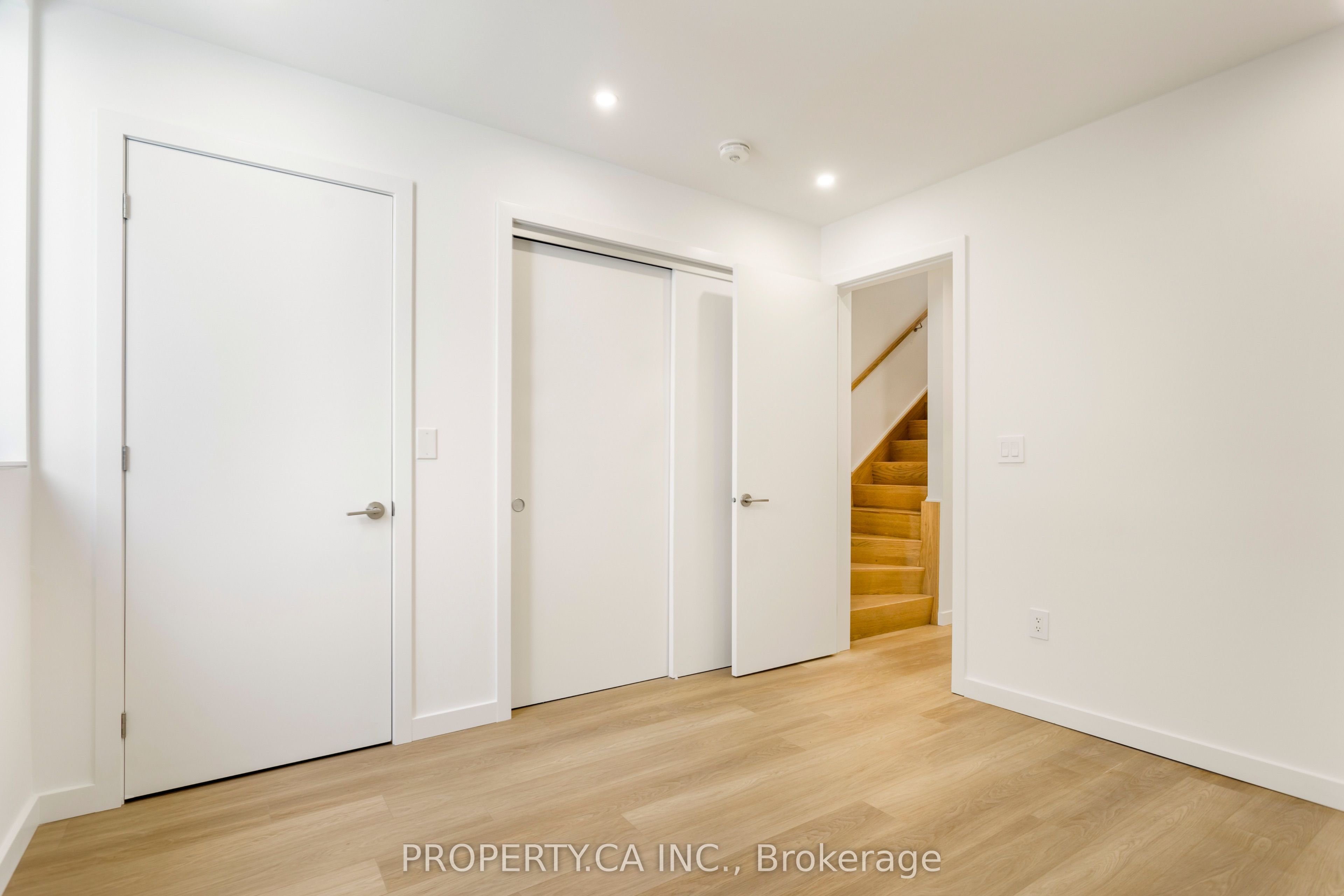 301 Keele Street Unit #2 Property Photo 42