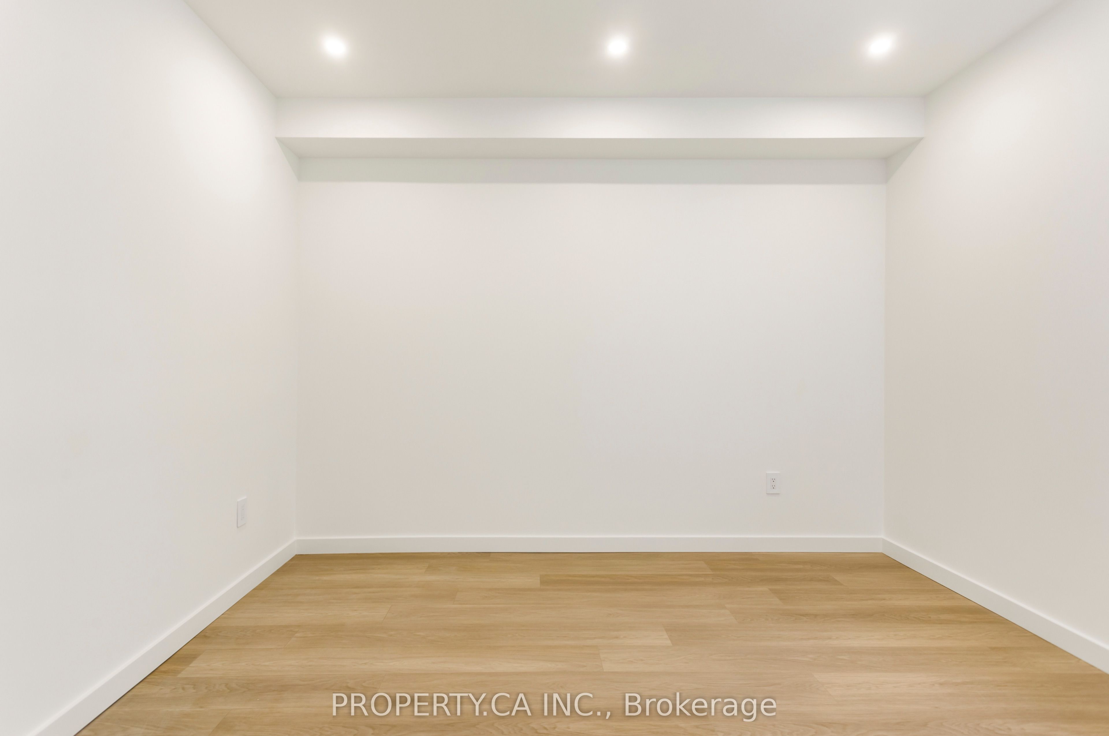 301 Keele Street Unit #2 Property Photo 43
