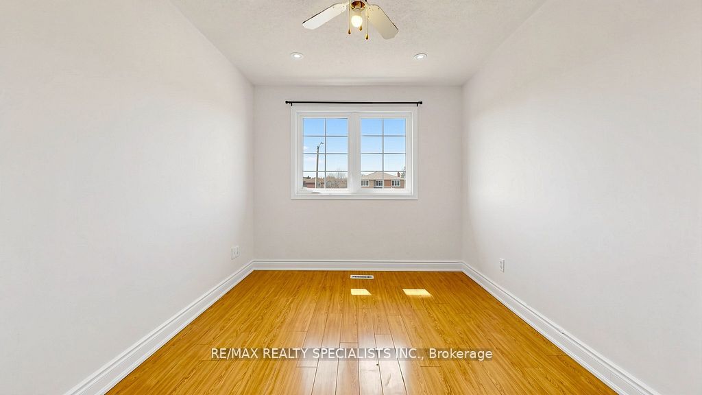 59 Sunforest Drive Property Photo 42