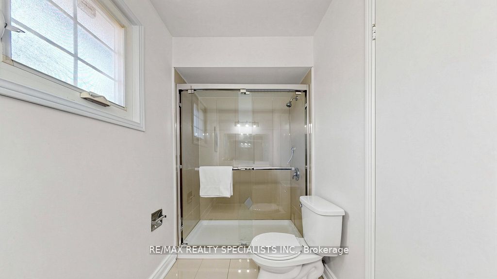 59 Sunforest Drive Property Photo 47