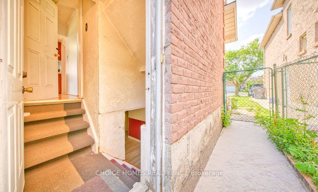 162 Clansman Trail Property Photo 32