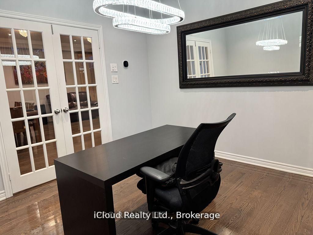 27 Tysonville Circle Property Photo 13