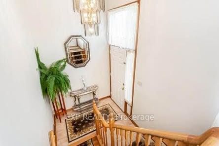 4308 Curia Crescent Upper Property Photo 4
