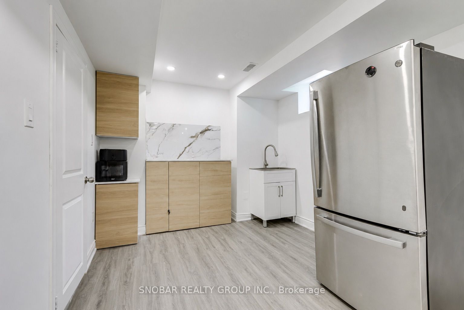 99 Jeffcoat Drive Property Photo 22