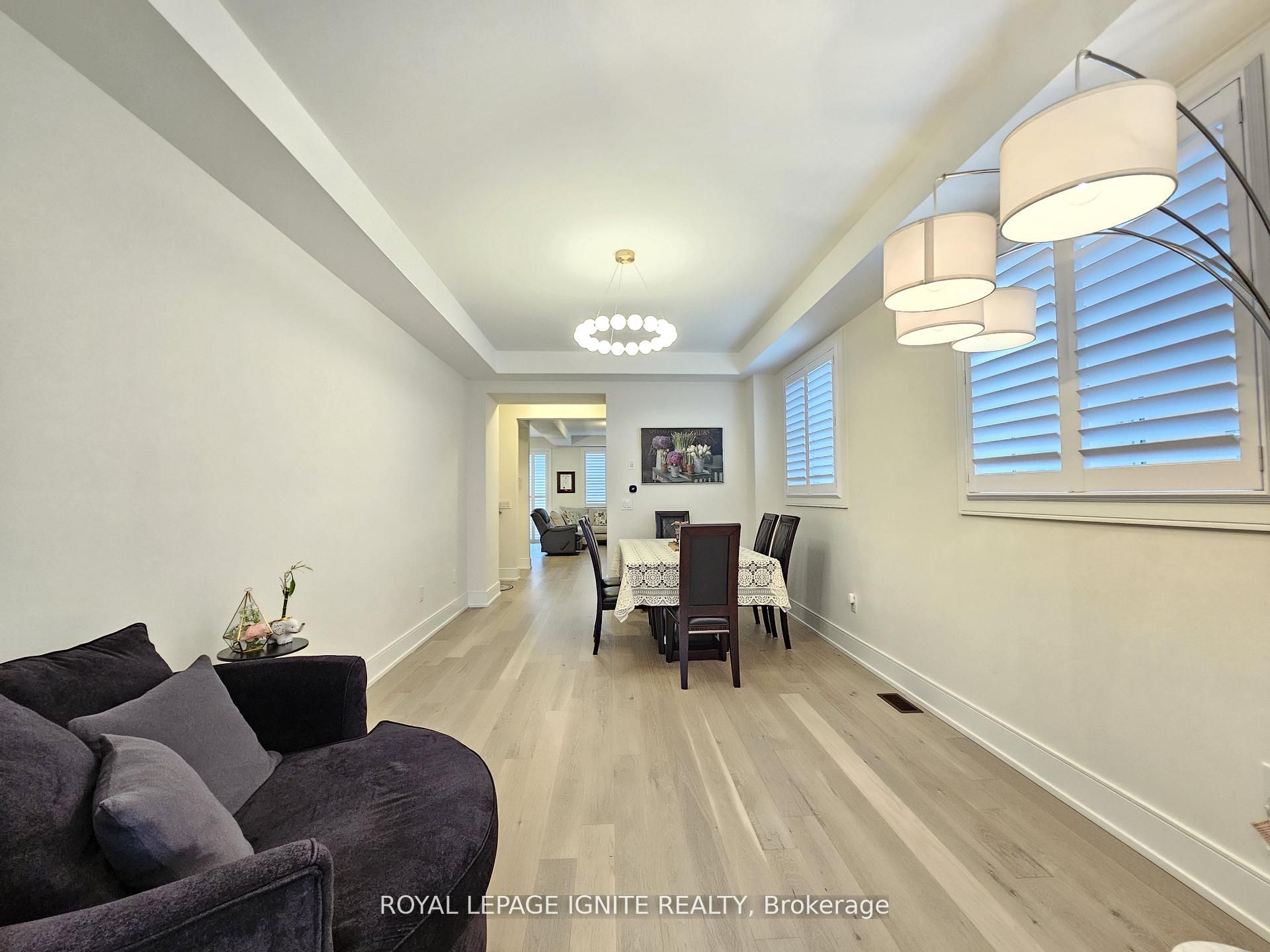 48 Duxbury Road Property Photo 3