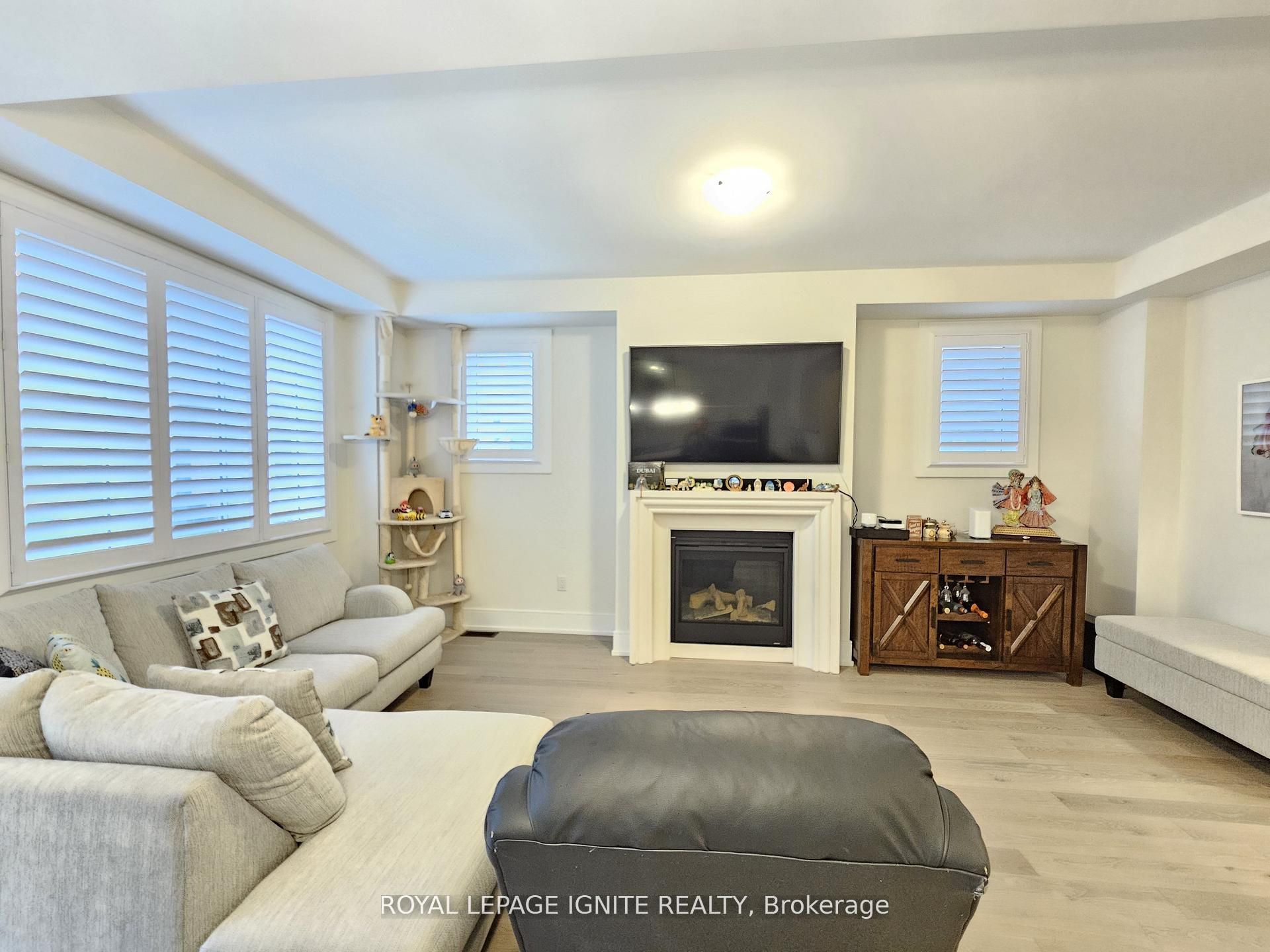 48 Duxbury Road Property Photo 8