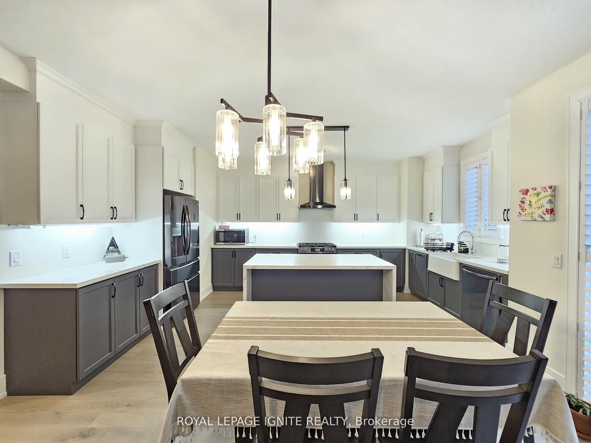 48 Duxbury Road Property Photo 9