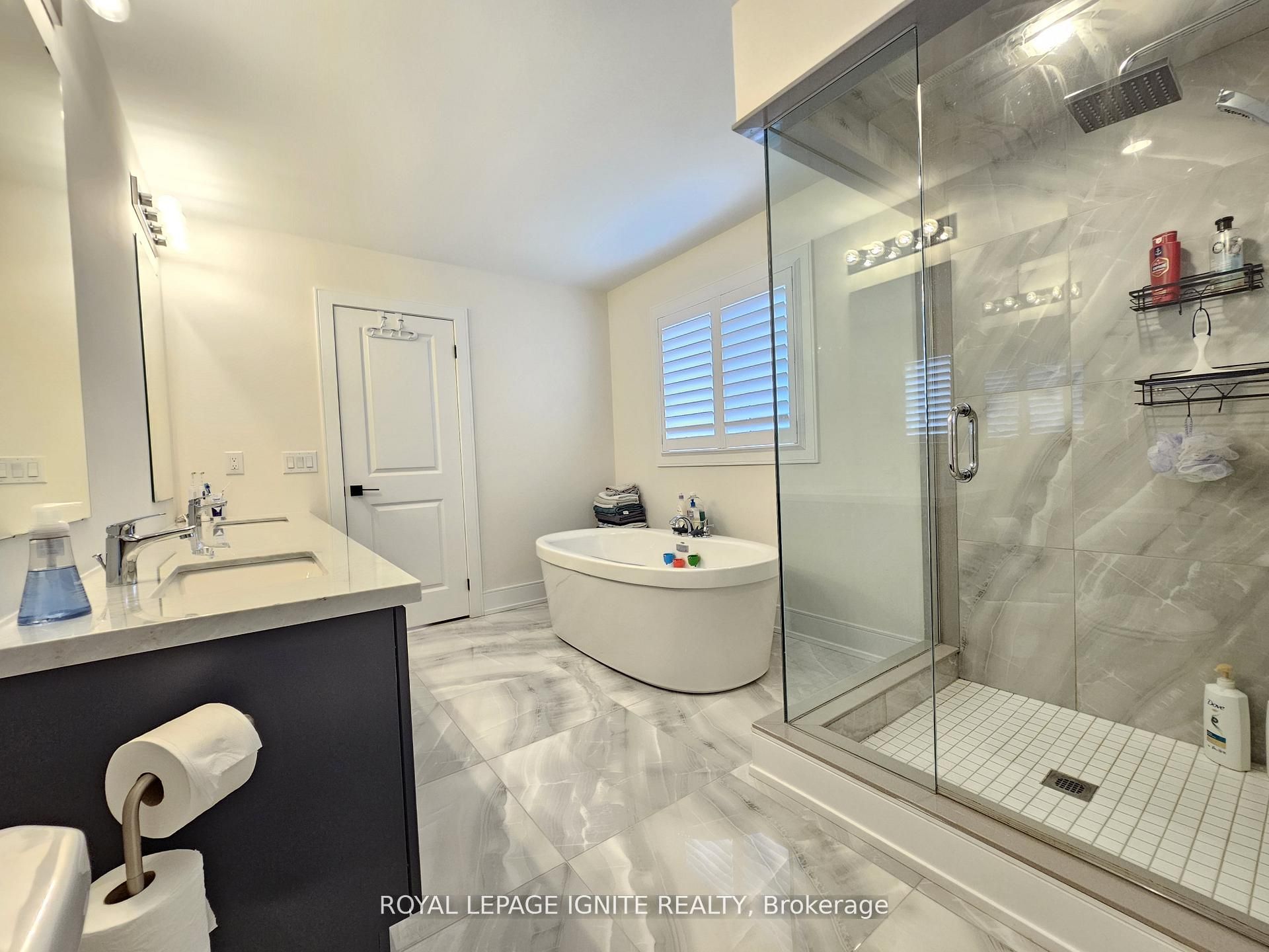 48 Duxbury Road Property Photo 18