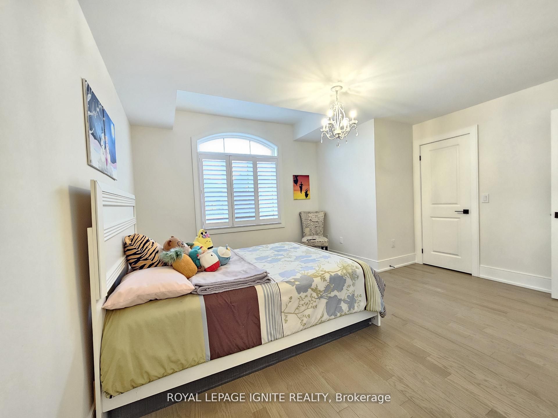 48 Duxbury Road Property Photo 25
