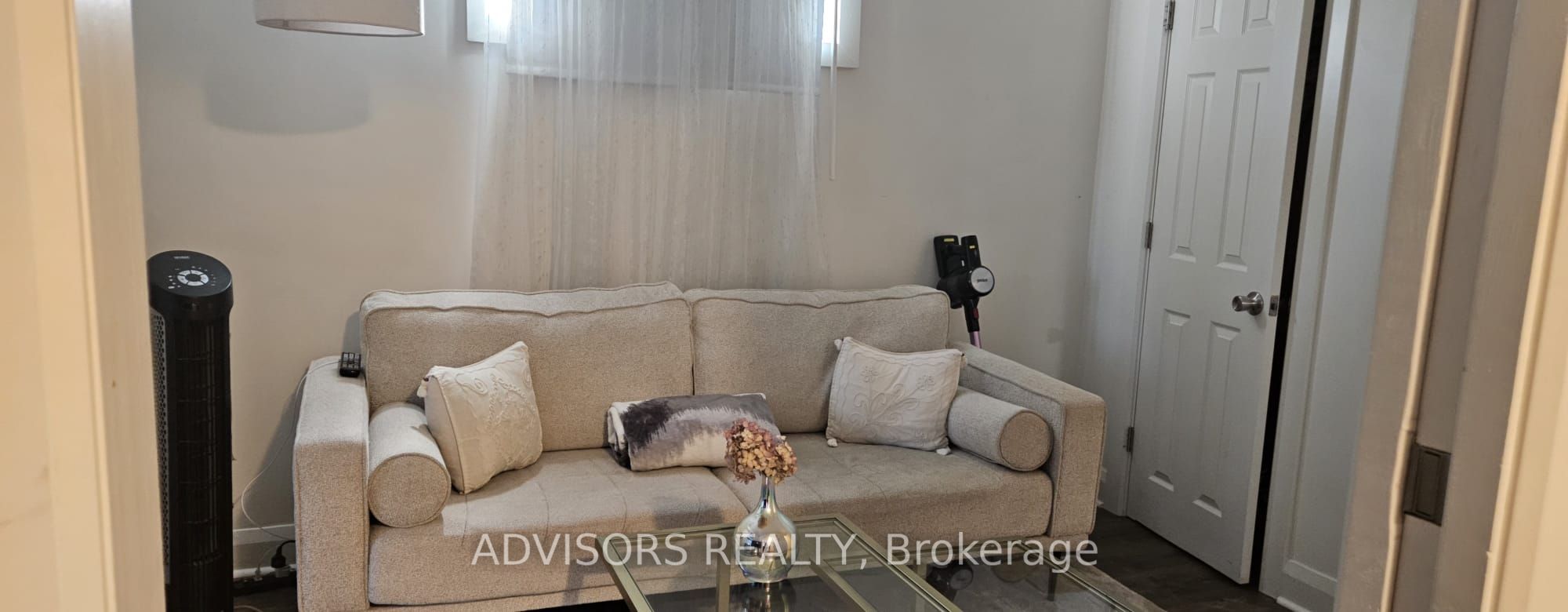 3717 Lakeshore Boulevard W 5 Property Photo 6