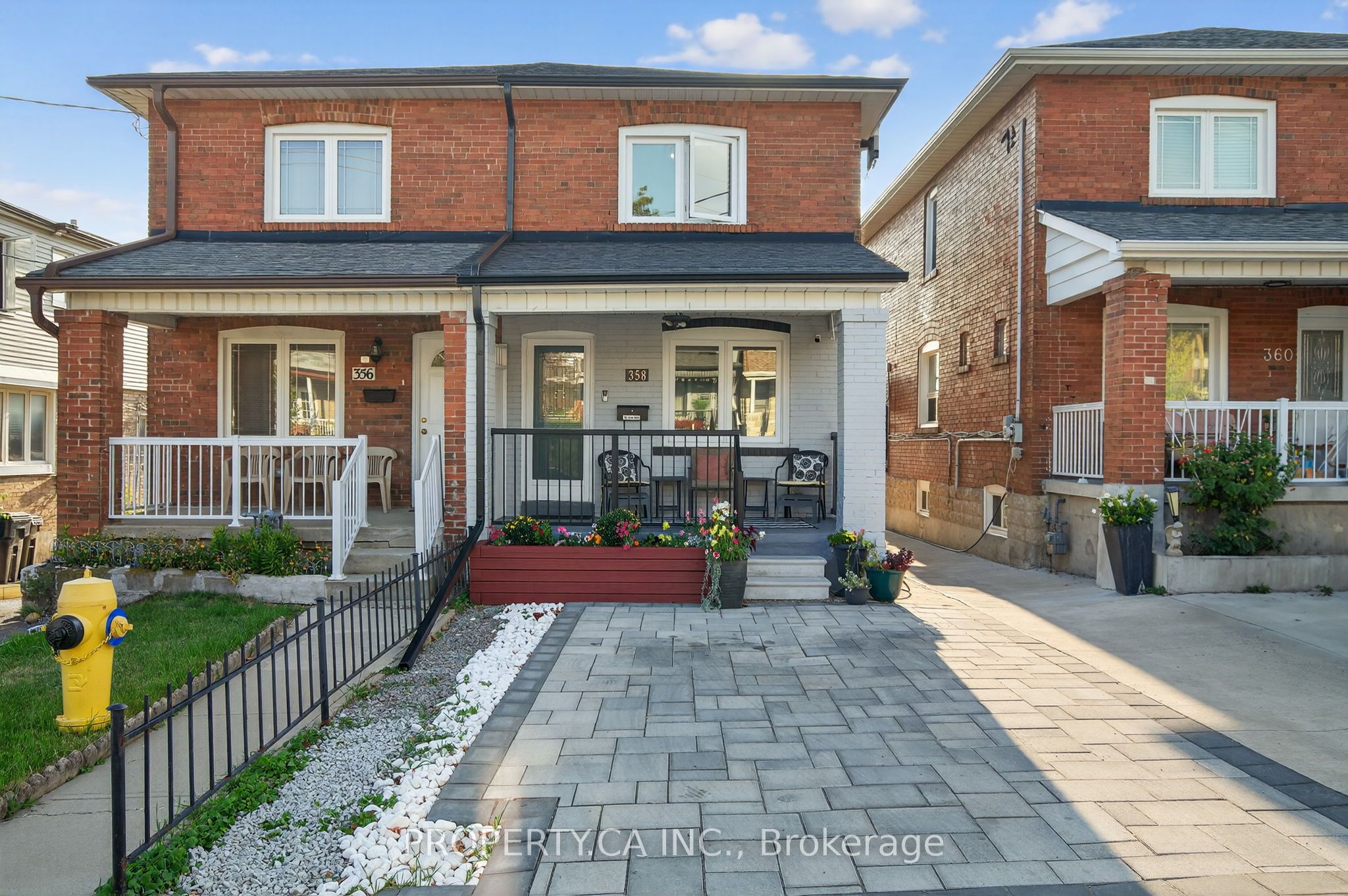 358 Mcroberts Avenue Property Photo 1