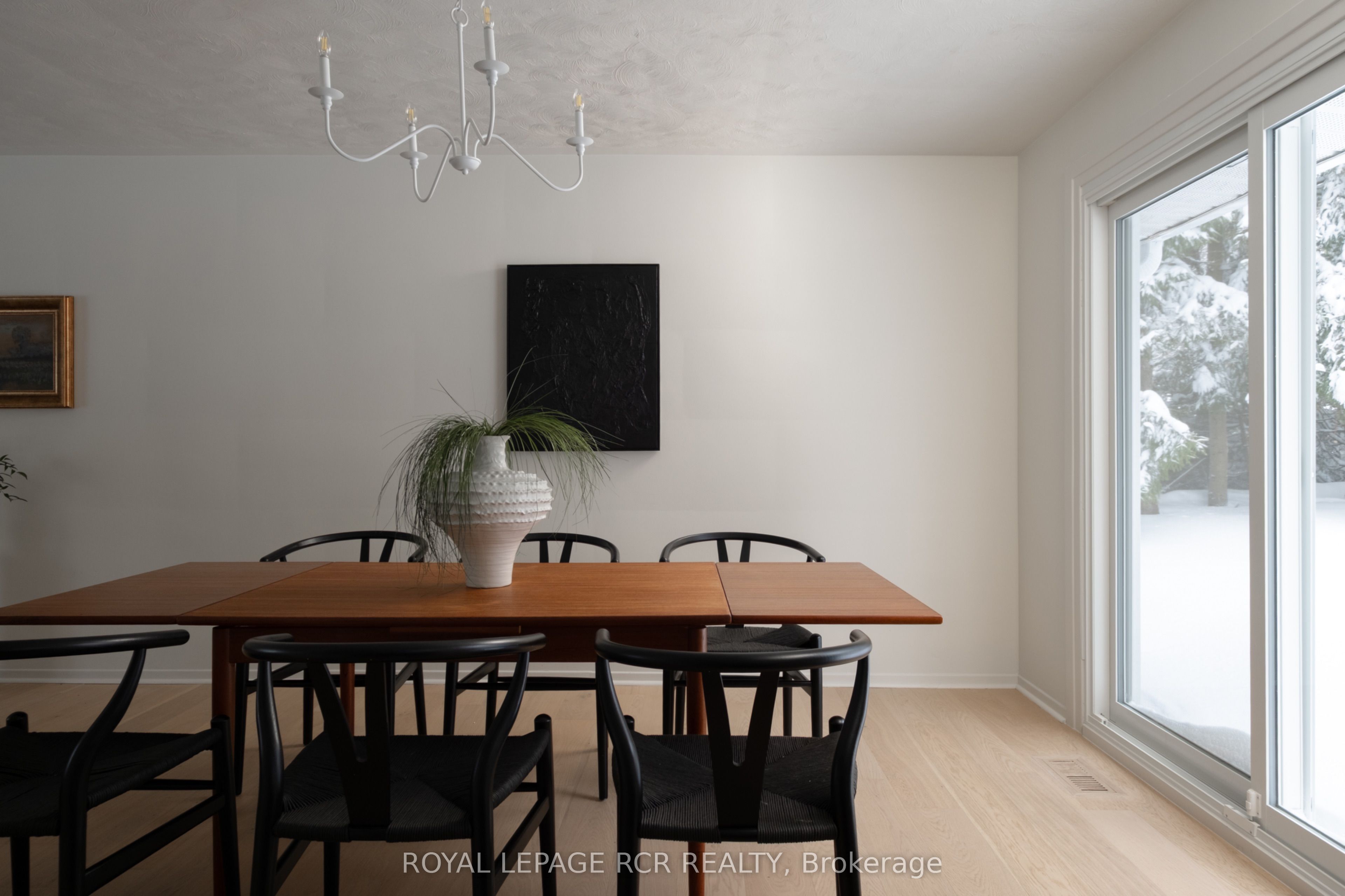 922 The Grange Side Road Property Photo 14