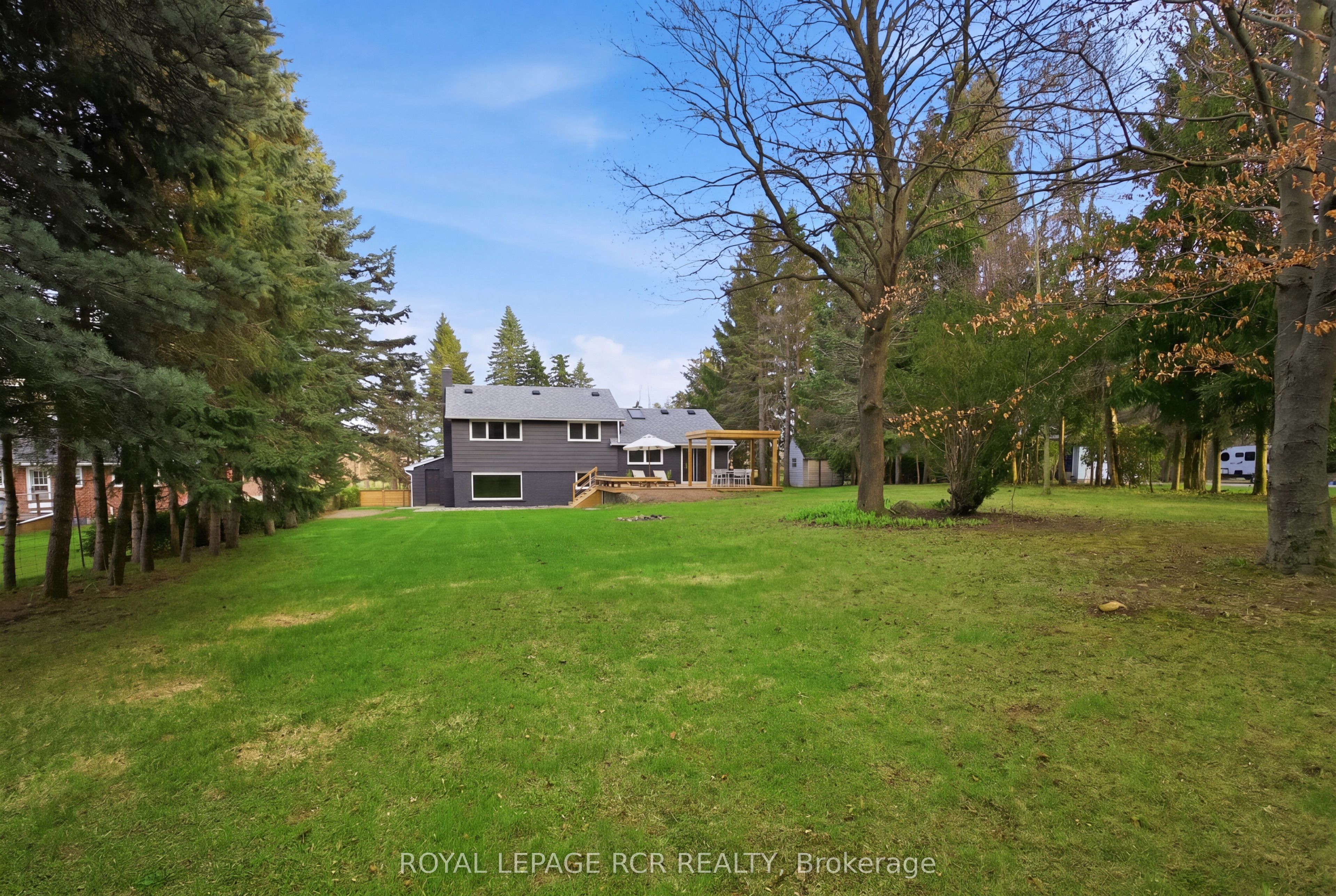 922 The Grange Side Road Property Photo 50