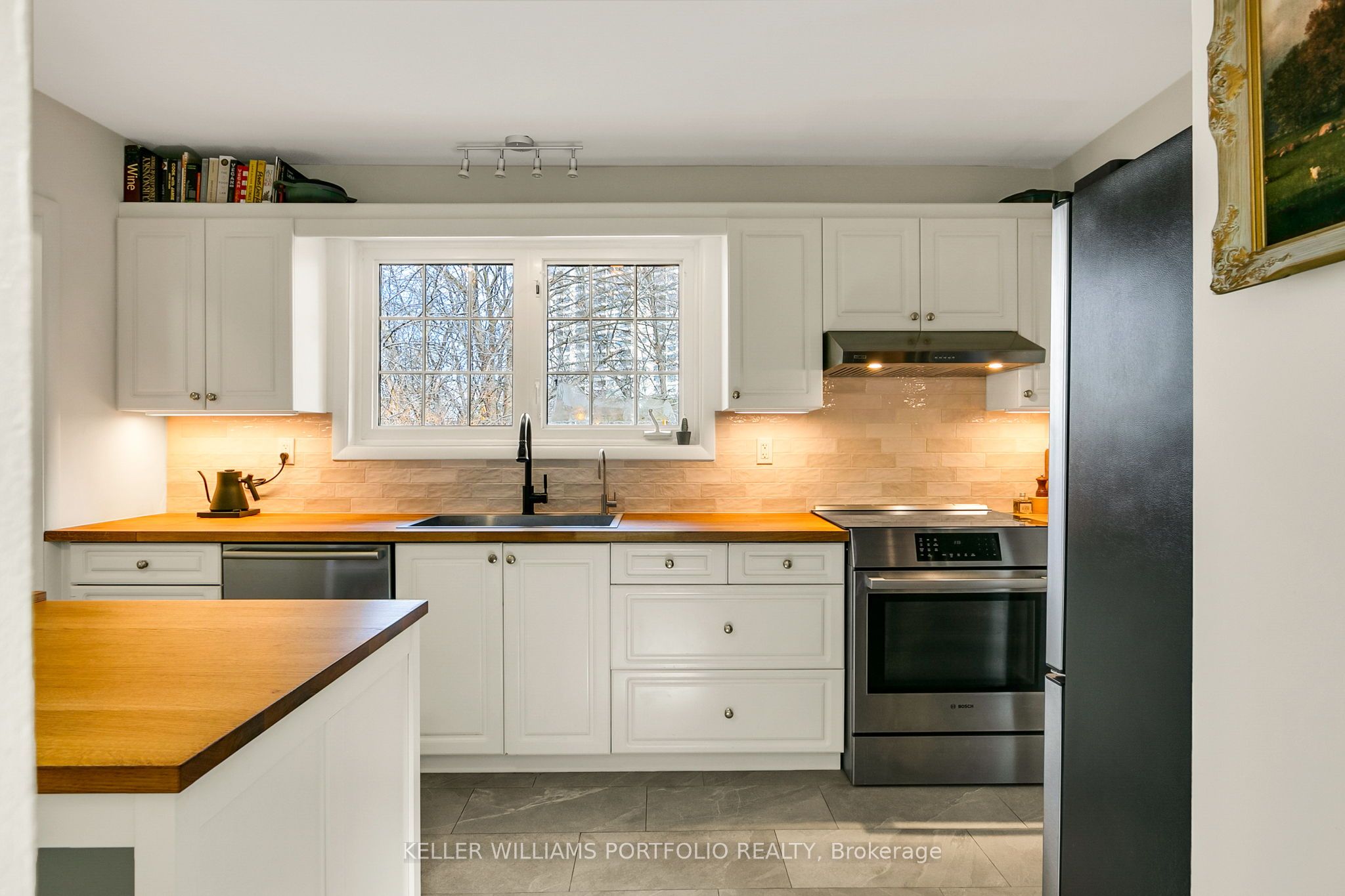 88 Sabrina Dr Drive Property Photo 12