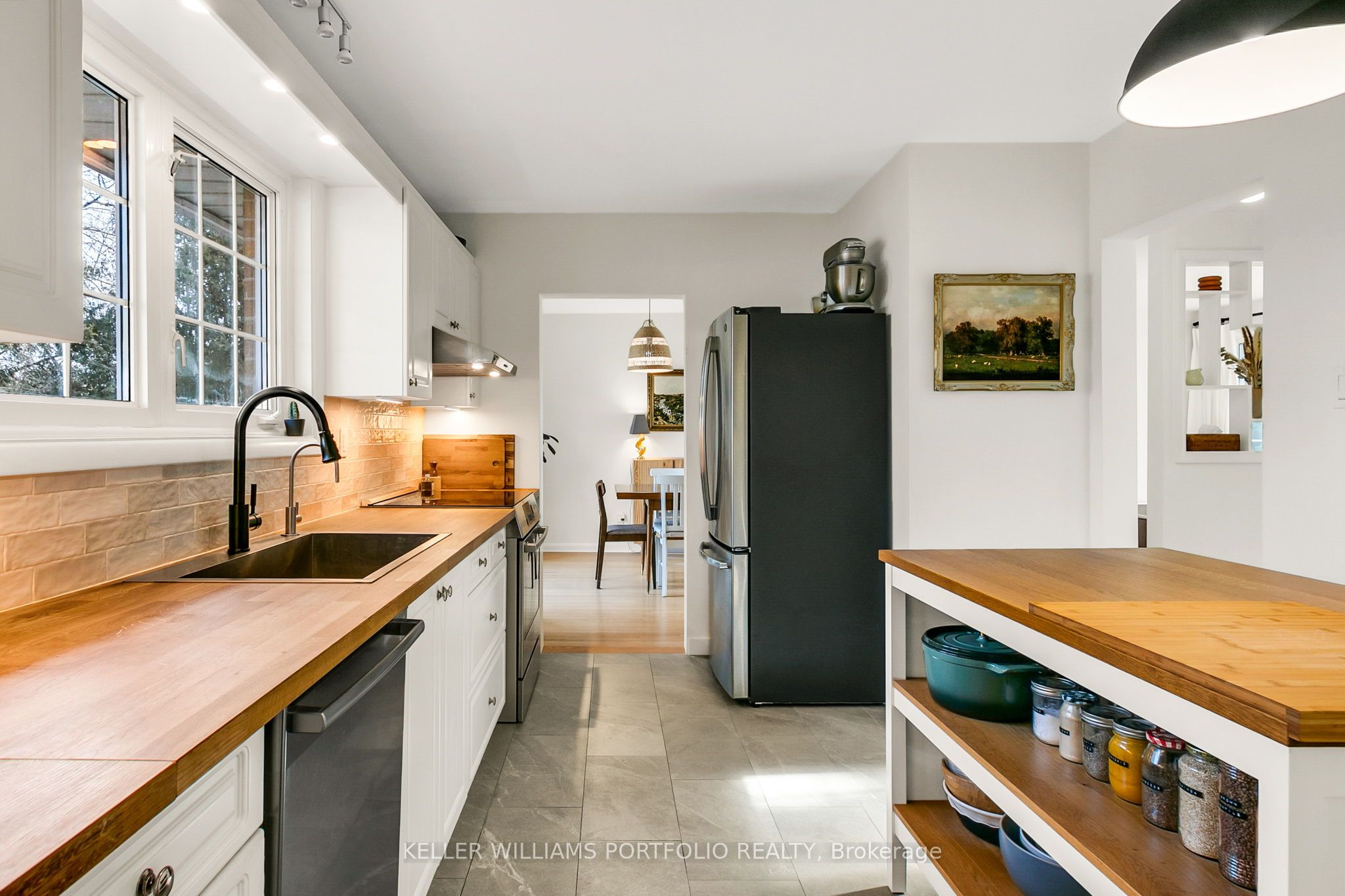 88 Sabrina Dr Drive Property Photo 13
