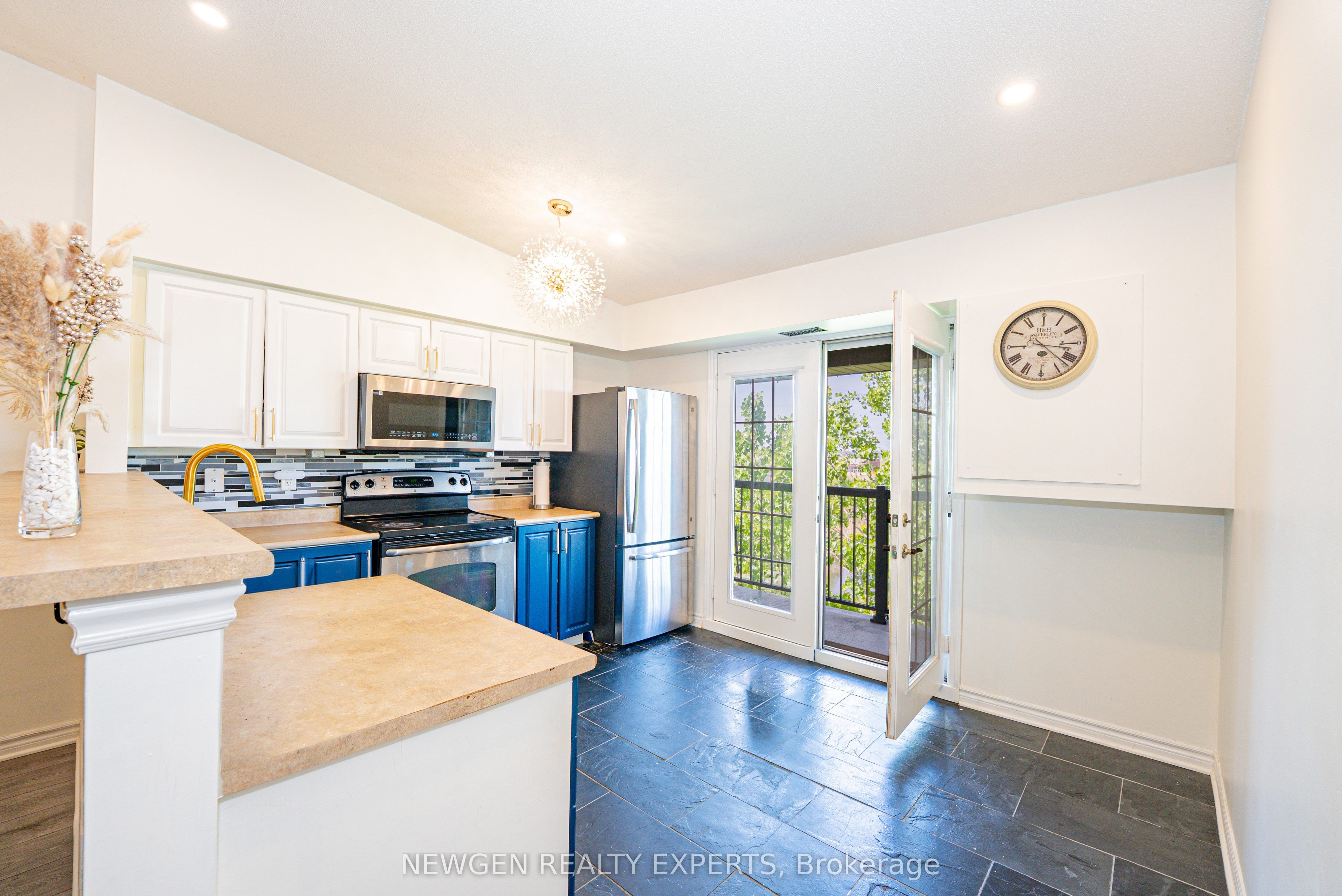 1479 Maple Avenue 405 Property Photo 11