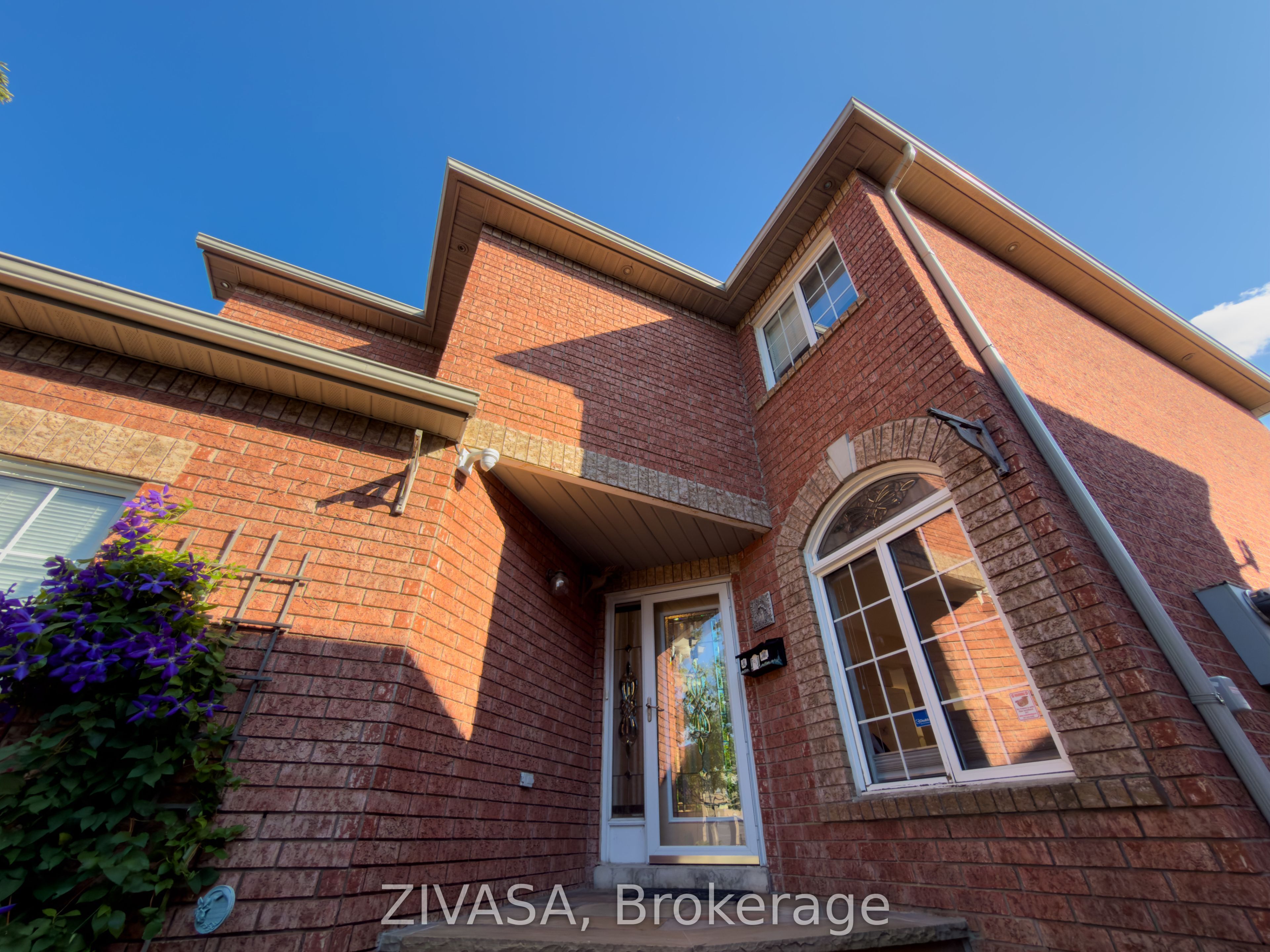 3103 Baytree Court Property Photo 8