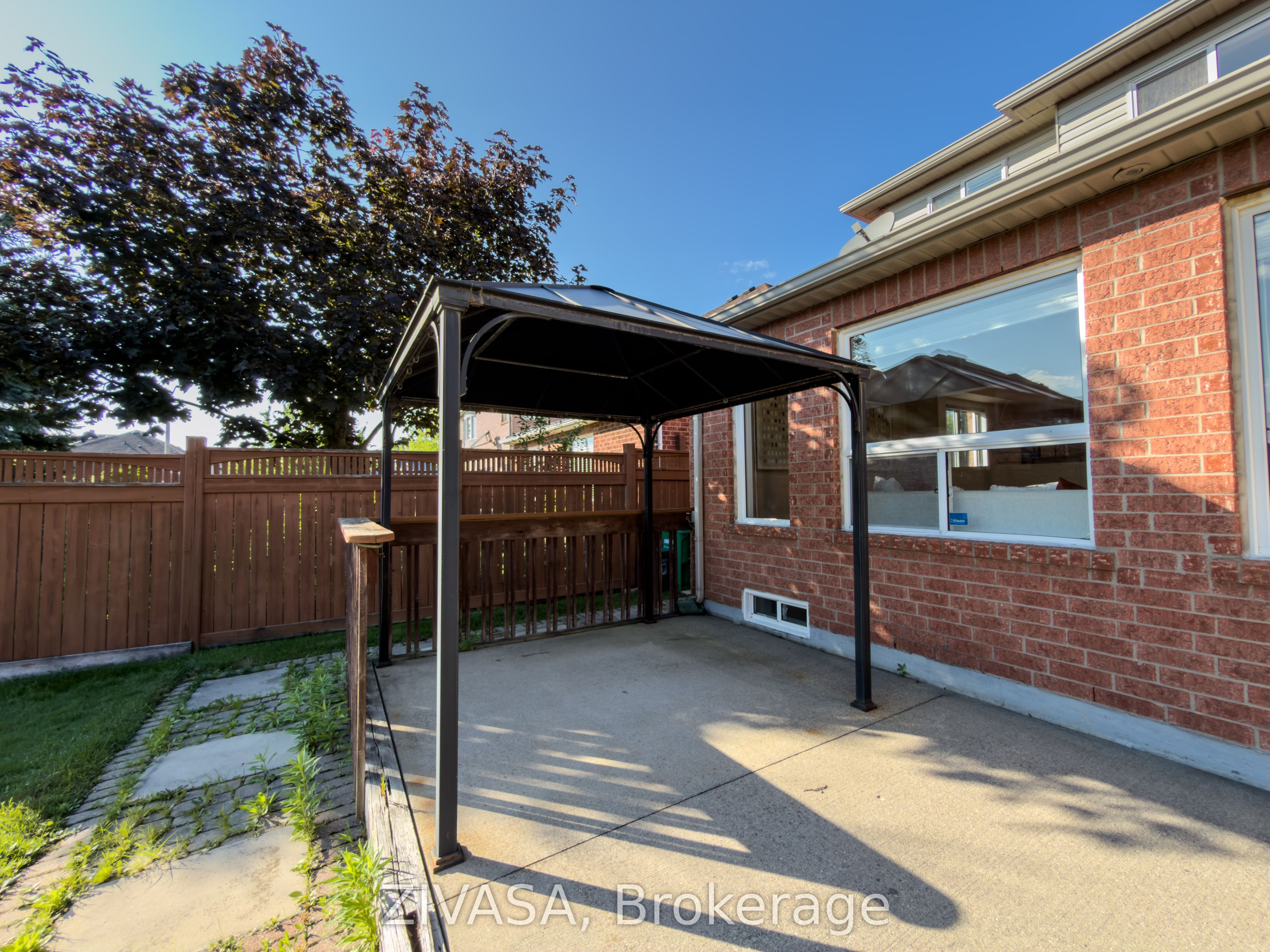 3103 Baytree Court Property Photo 11