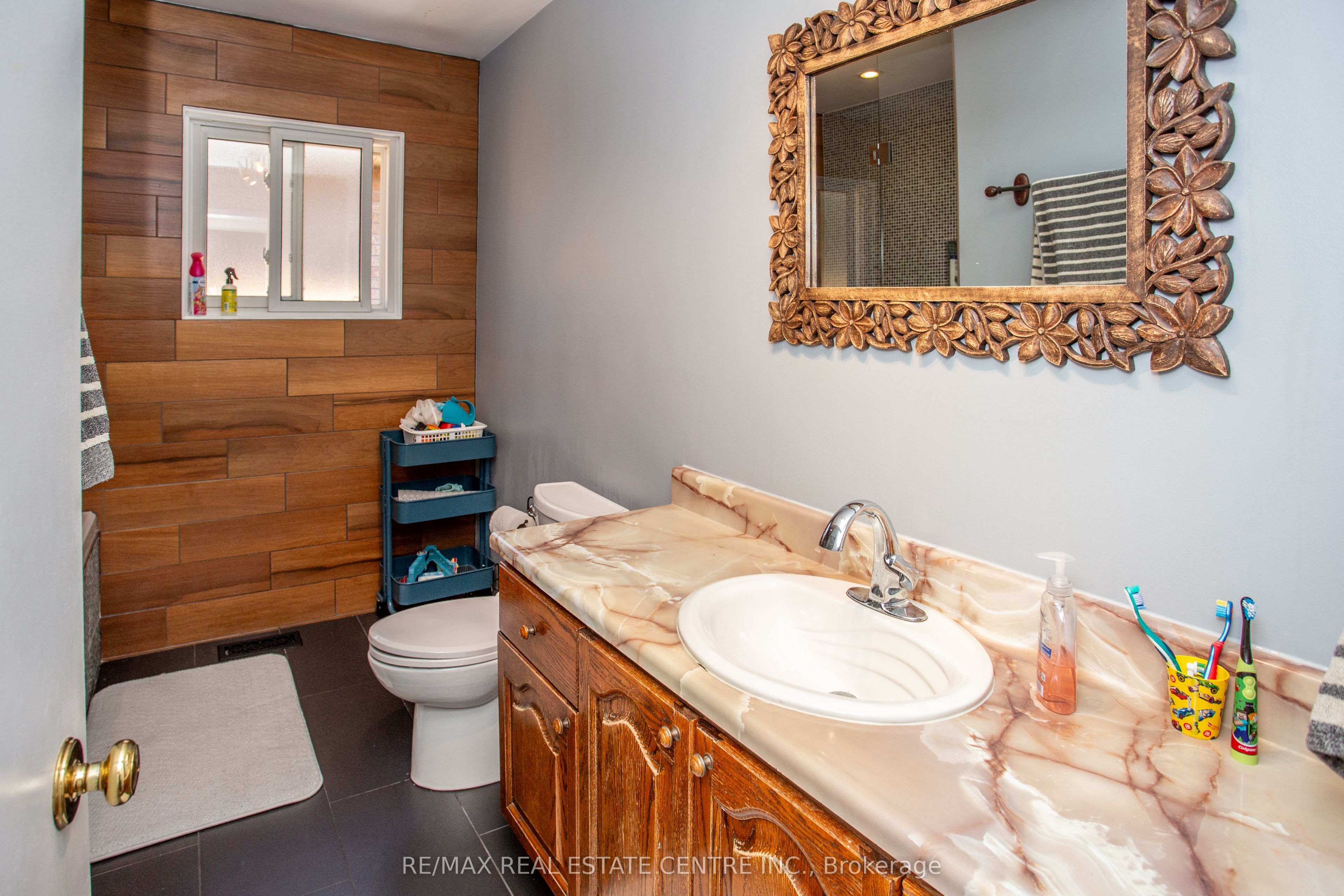4386 Curia Crescent Property Photo 11