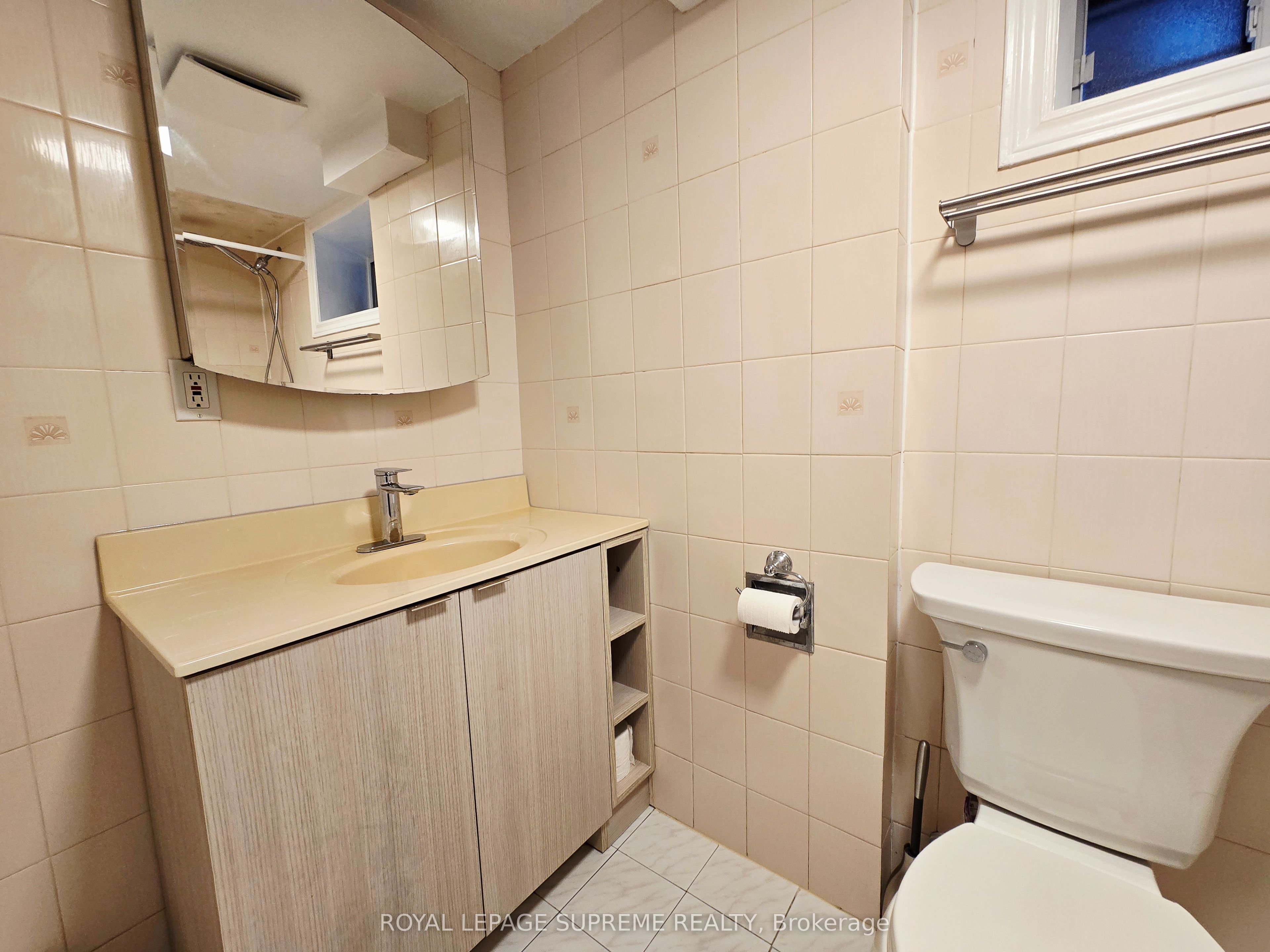 20 Edna Avenue Lower Level Property Photo 8