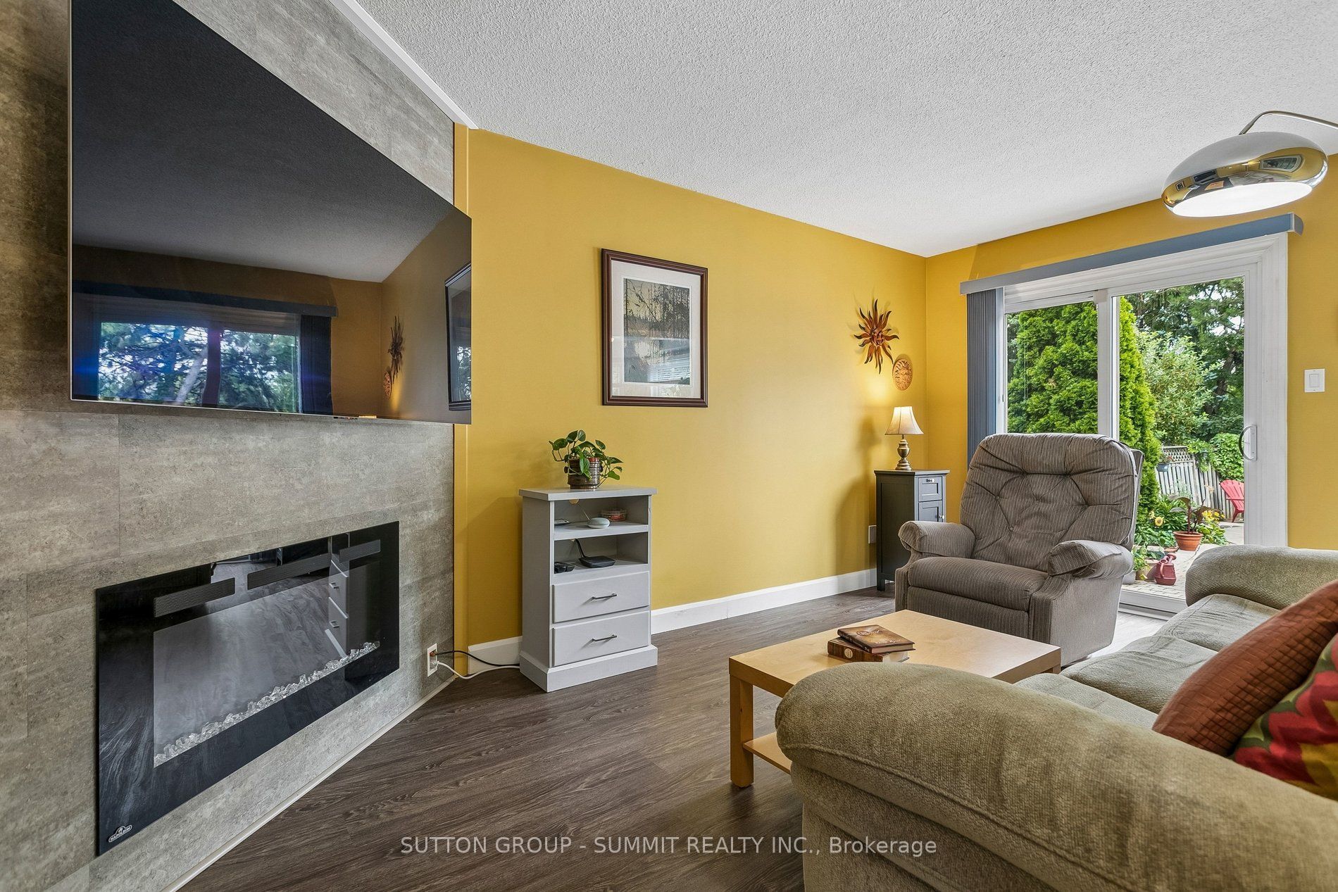 3176 Dovetail Mews Property Photo 15