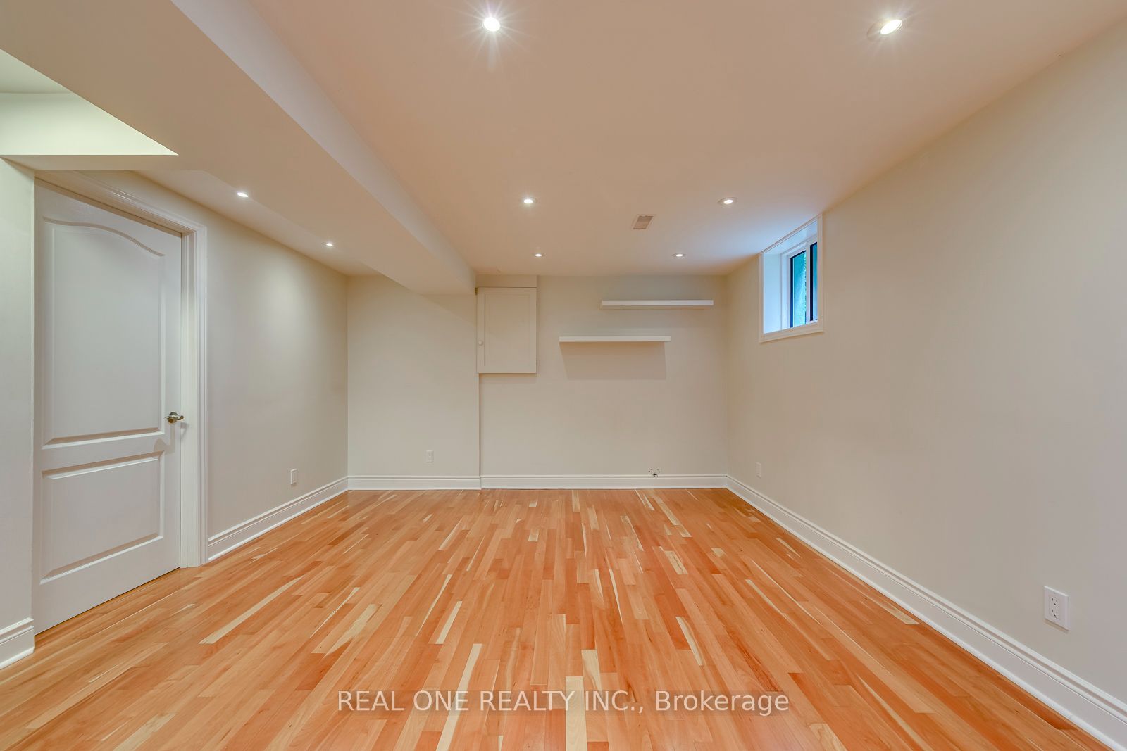 28 Osborne Crescent Property Photo 36