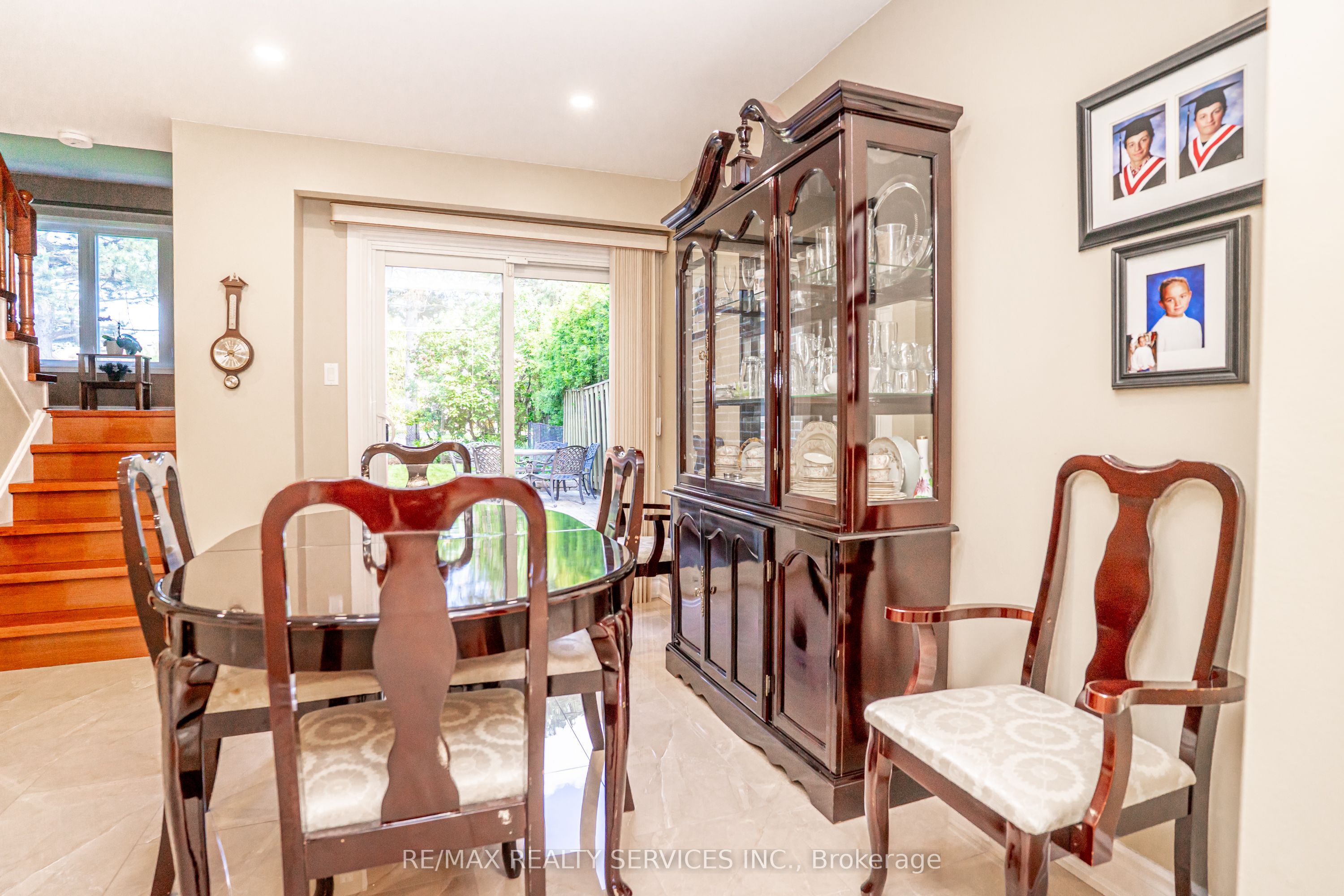 32 Winterfold Drive Property Photo 12