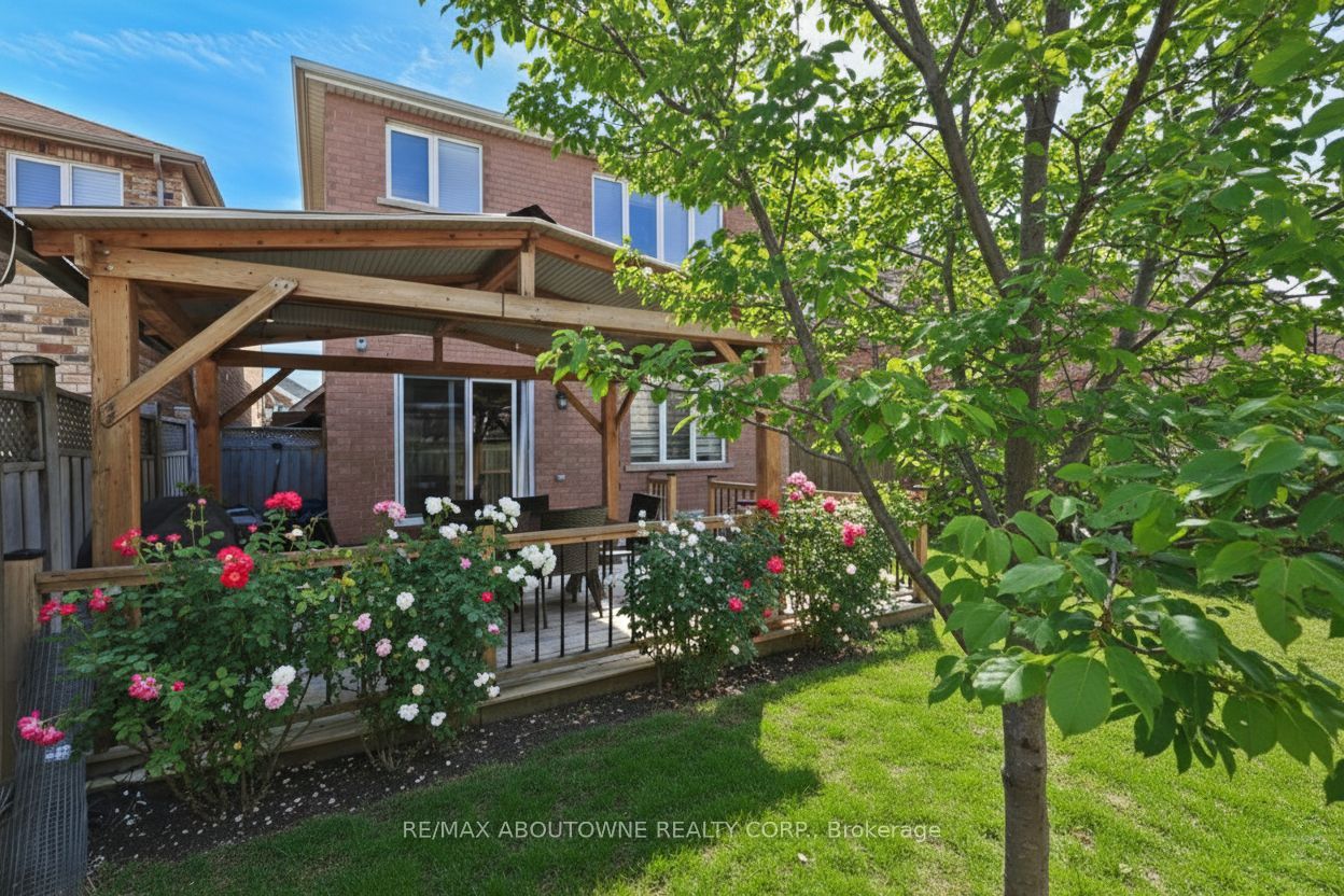 3339 Ruth Fertel Drive Upper Property Photo 2