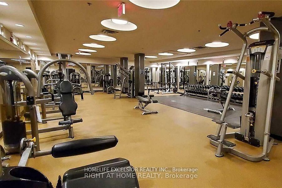 4033 Hurontario Street 419 Property Photo 22