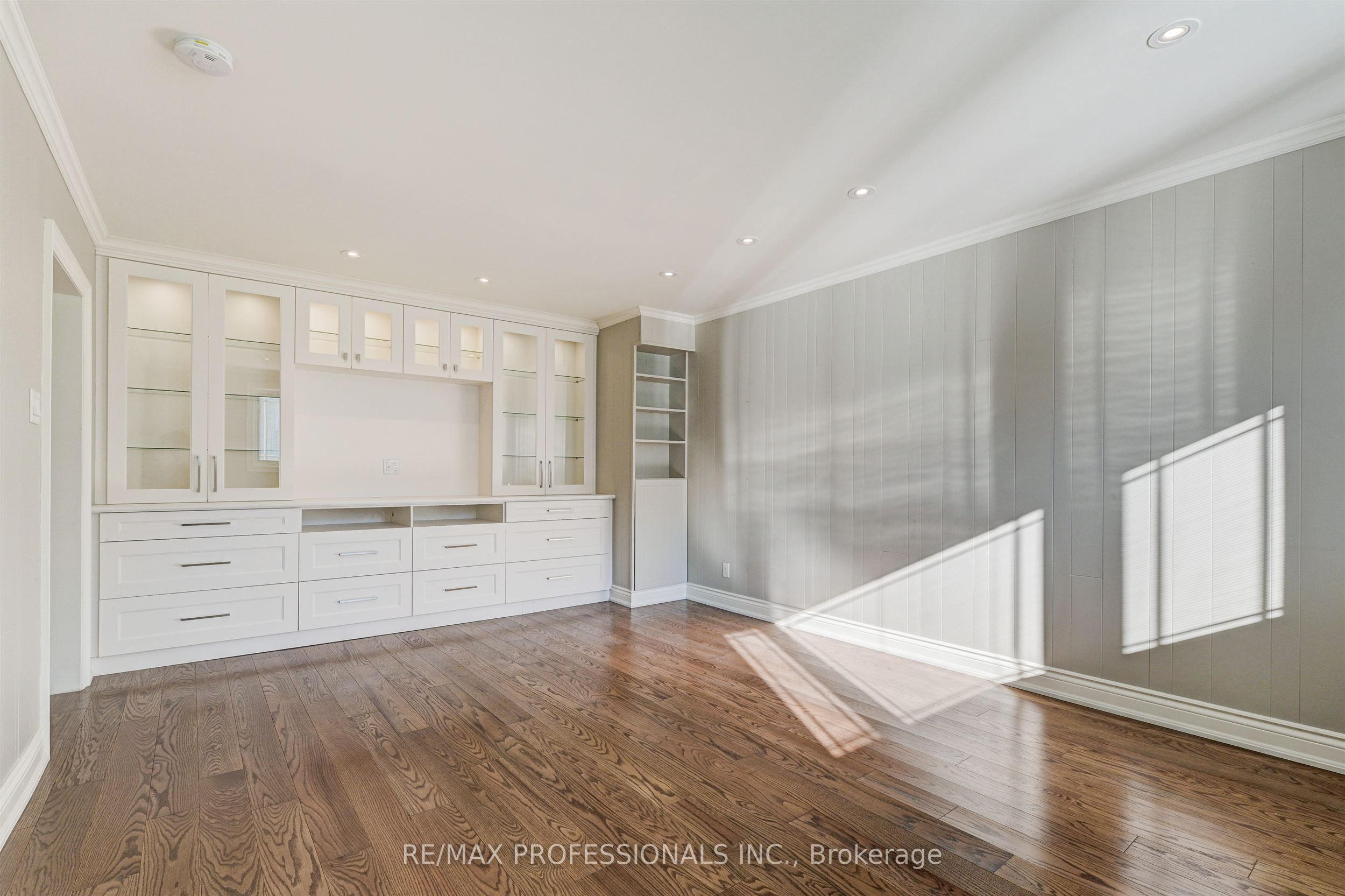 64 Ravensbourne Crescent Property Photo 11