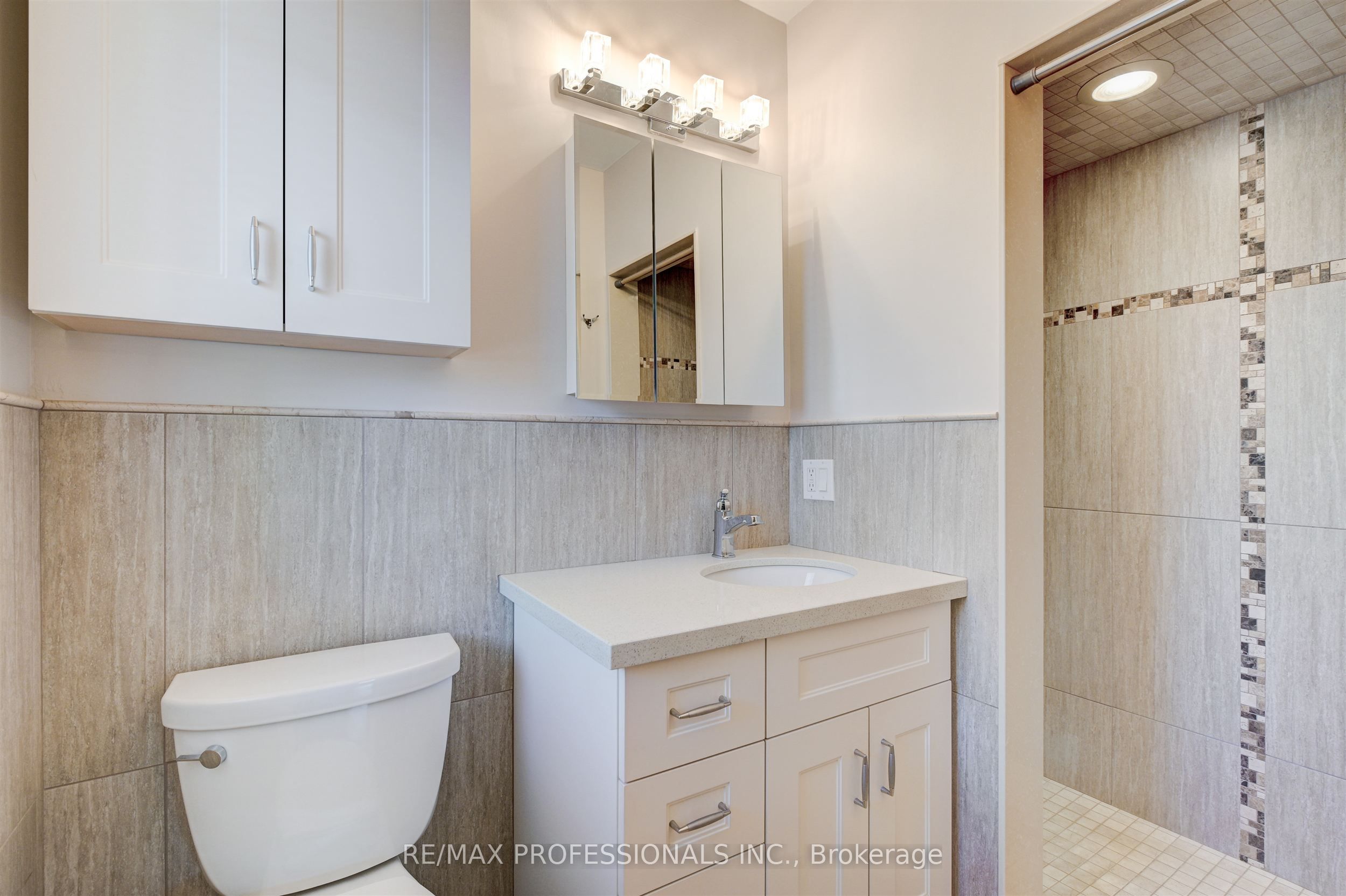 64 Ravensbourne Crescent Property Photo 15
