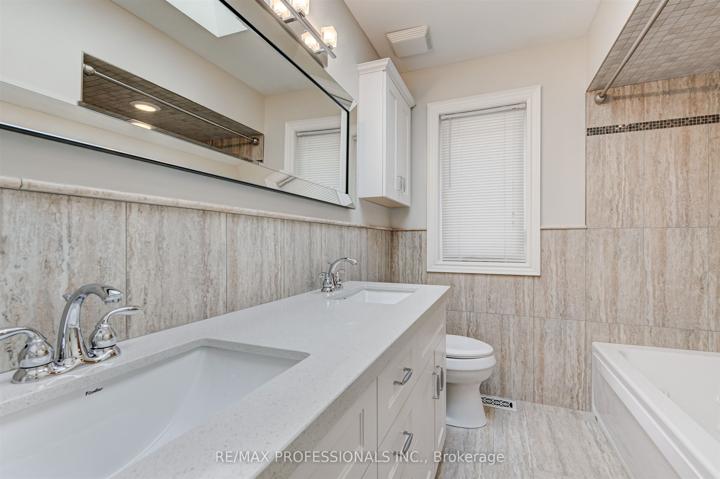 64 Ravensbourne Crescent Property Photo 18