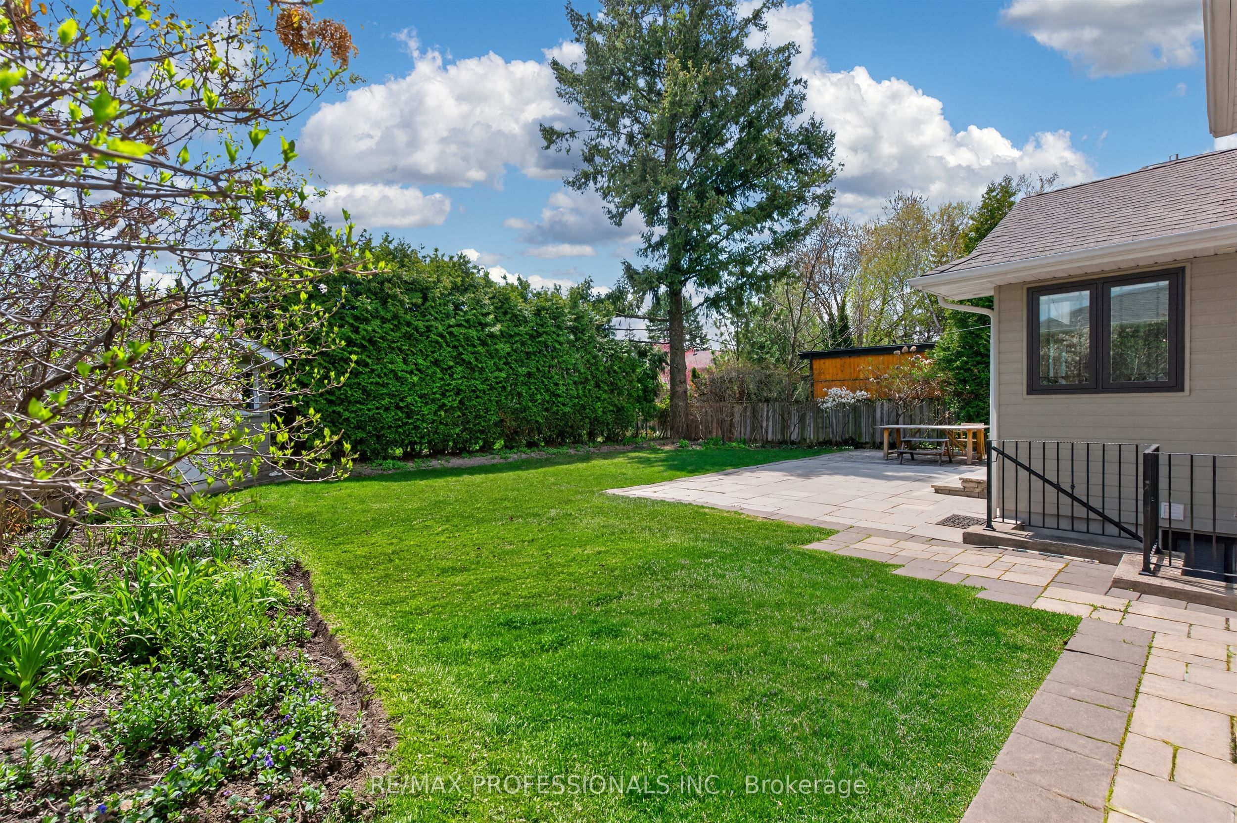64 Ravensbourne Crescent Property Photo 22