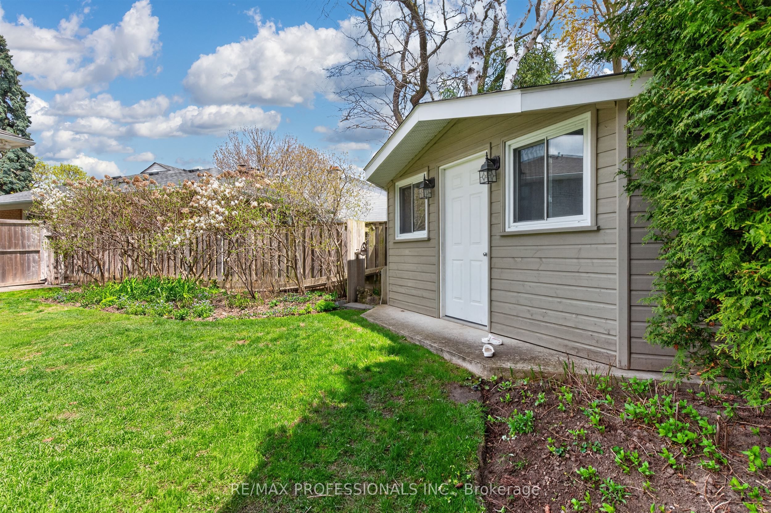 64 Ravensbourne Crescent Property Photo 26