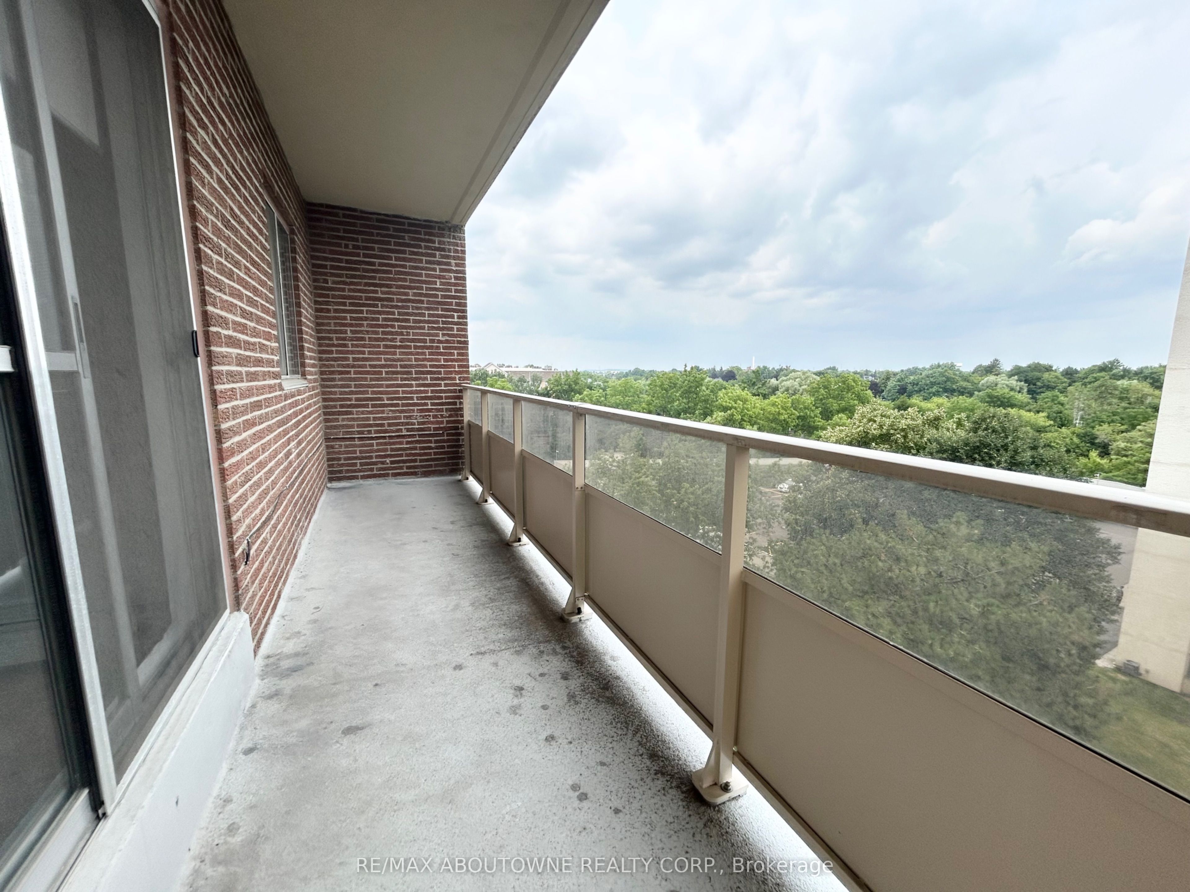 101 Millside Drive 607 Property Photo 13