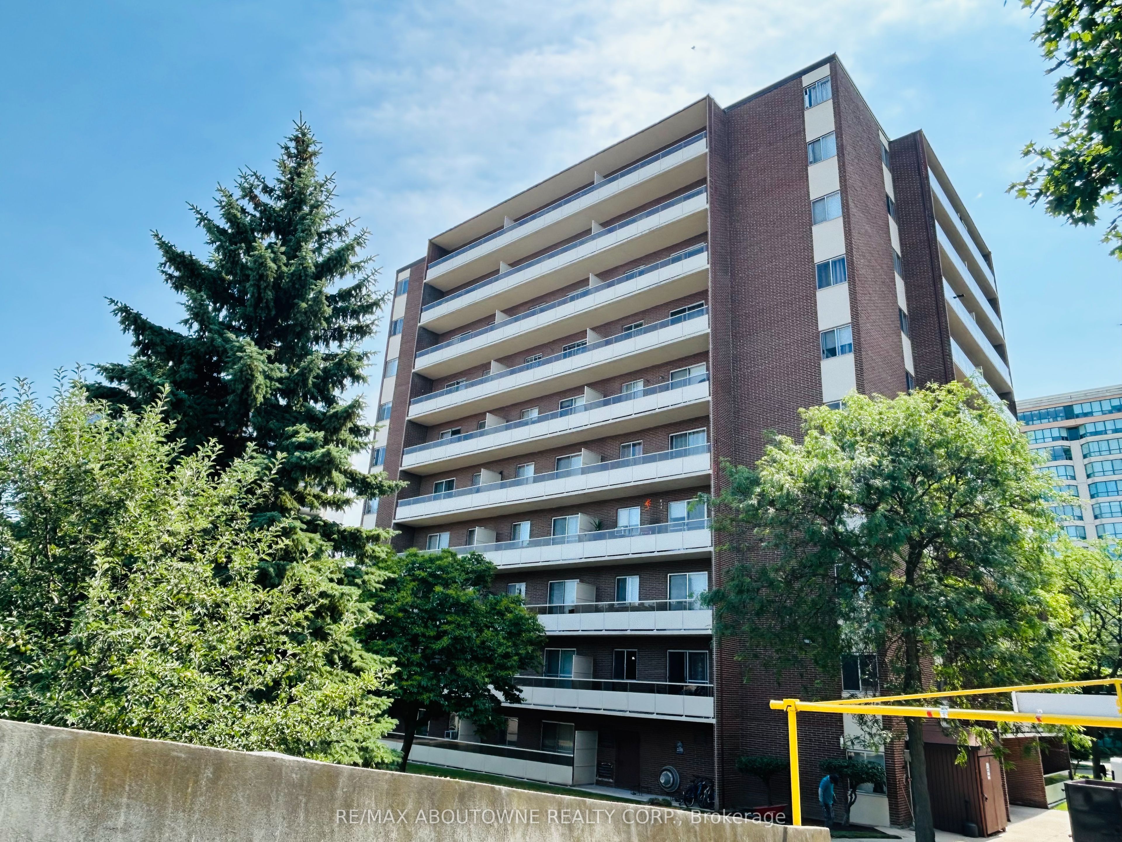 101 Millside Drive 607 Property Photo 16
