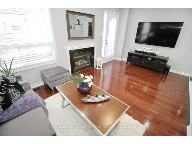 3157 Bentley Drive Property Photo 4