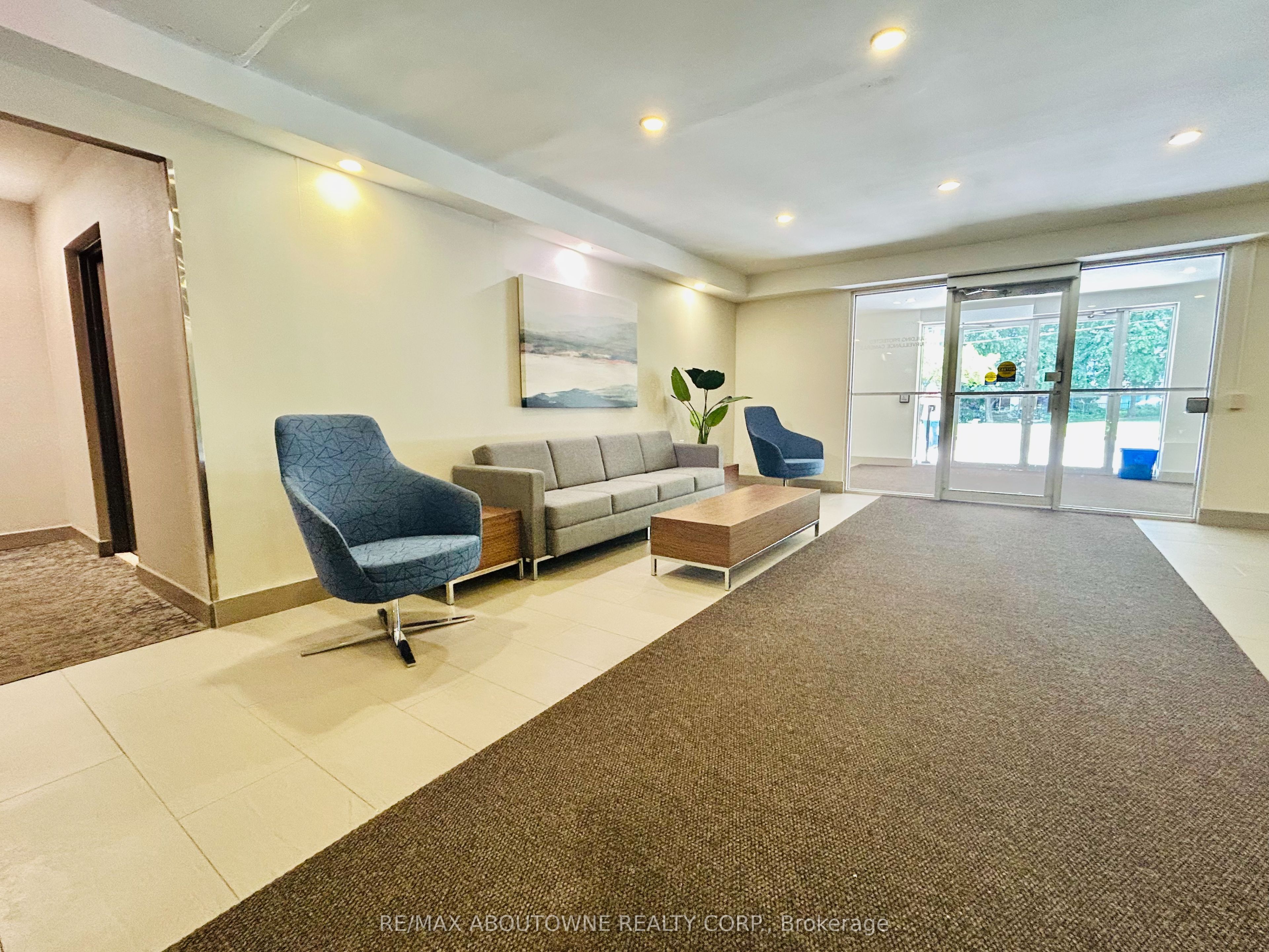 101 Millside Drive 1008 Property Photo 3