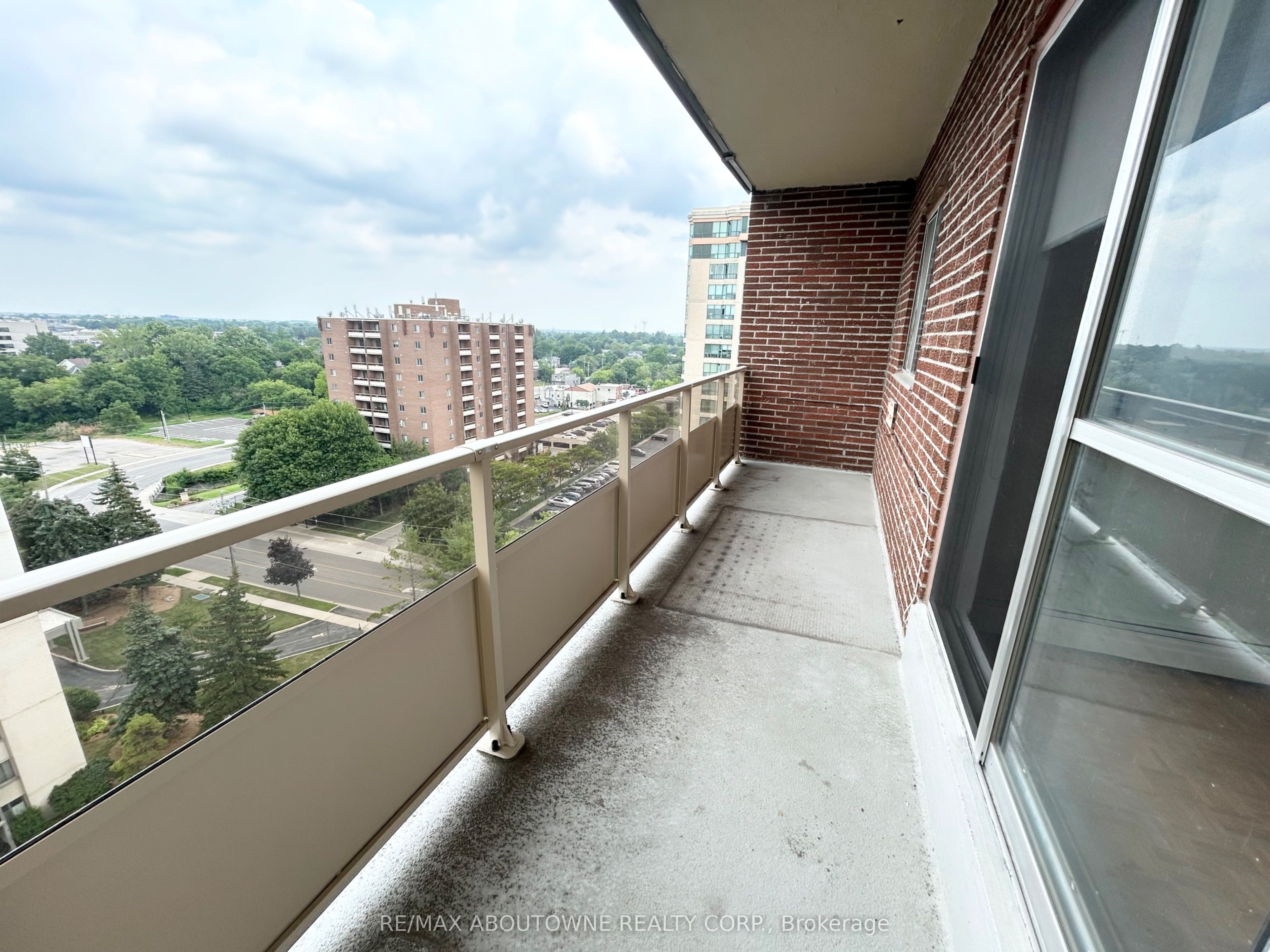 101 Millside Drive 1008 Property Photo 14