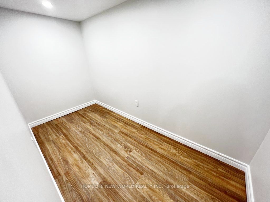 3 Roblocke Avenue Lower Property Photo 5